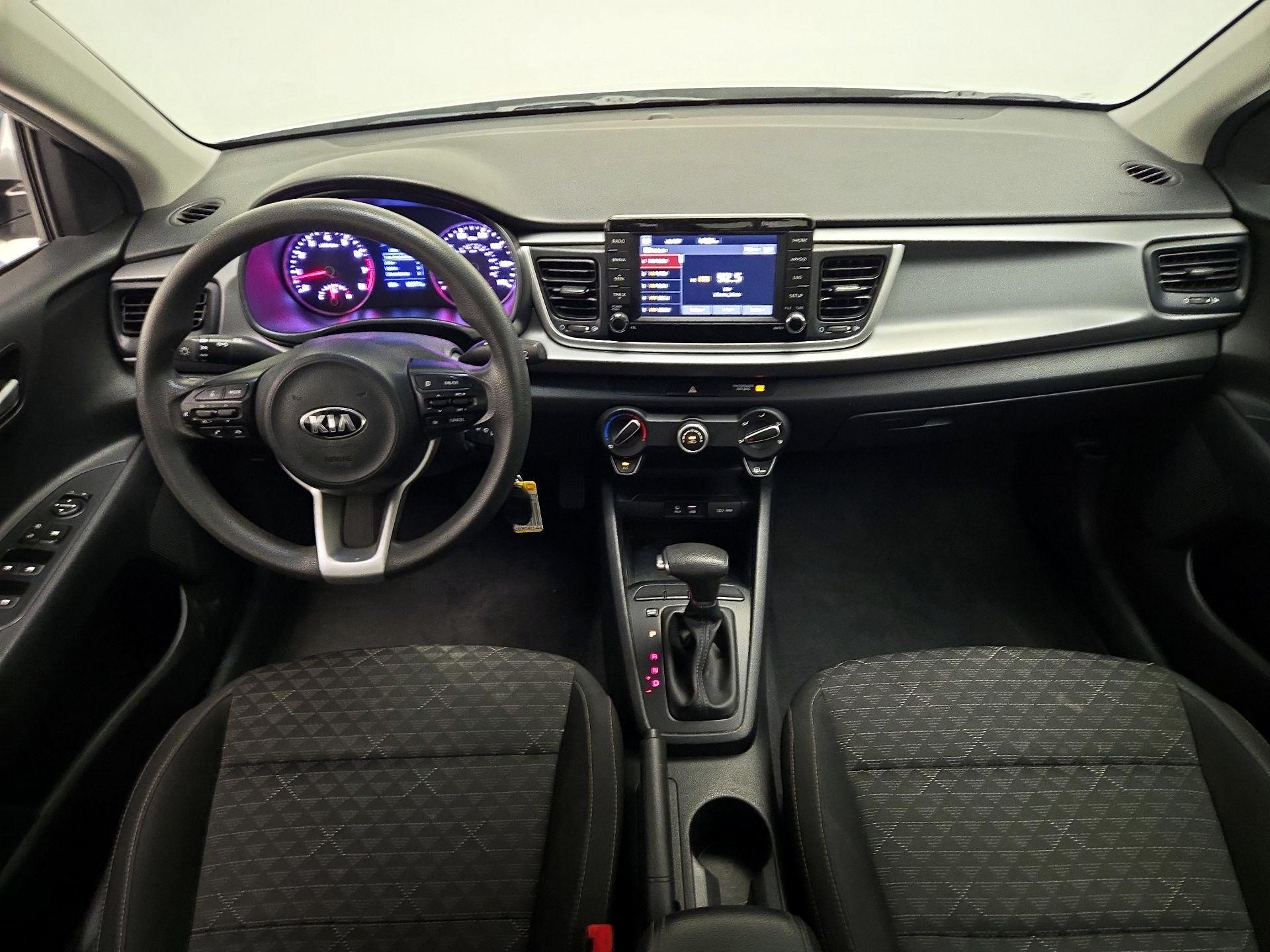 Thumbnail: 2019 Kia Rio - 9