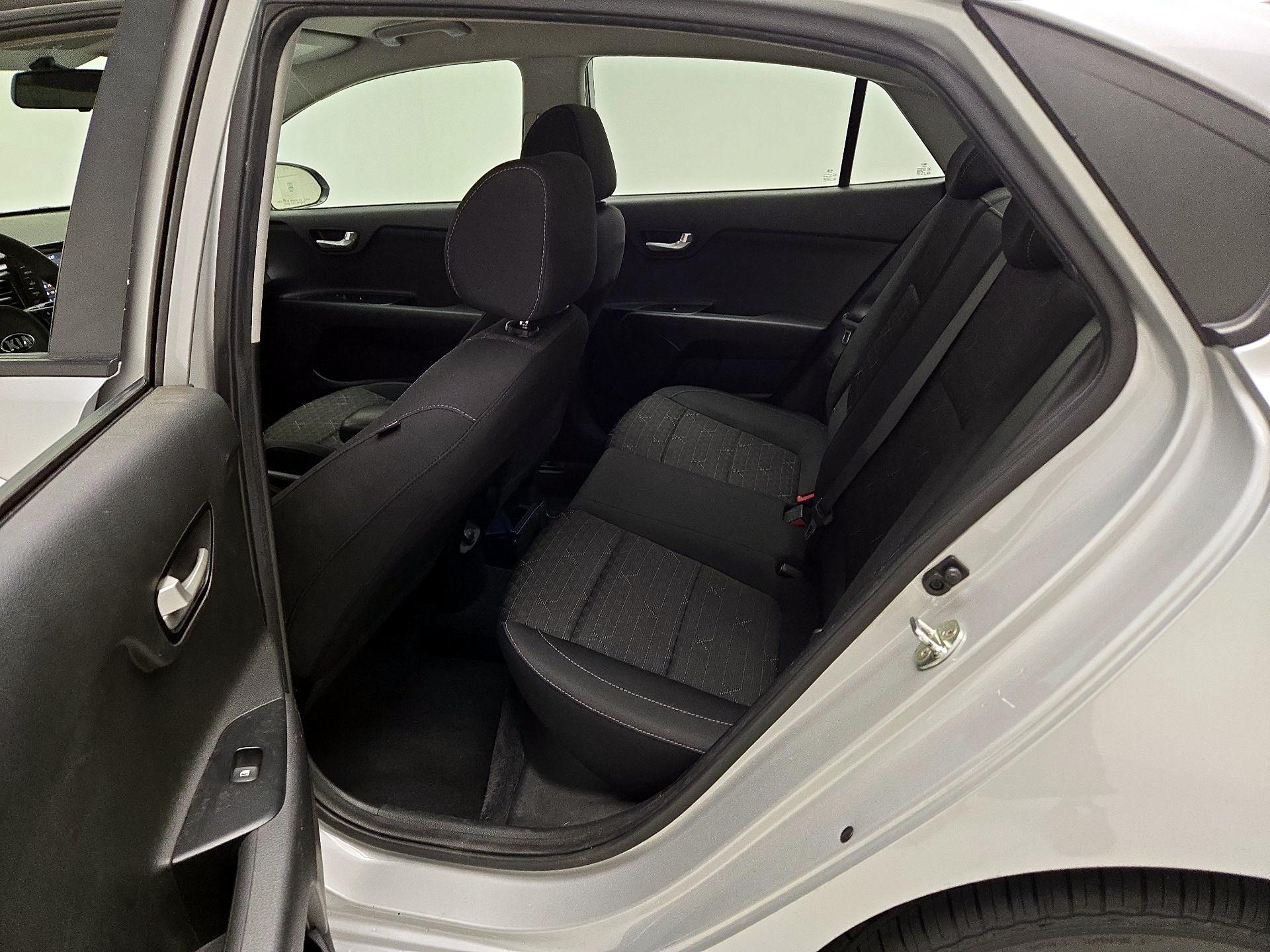 Thumbnail: 2019 Kia Rio - 19