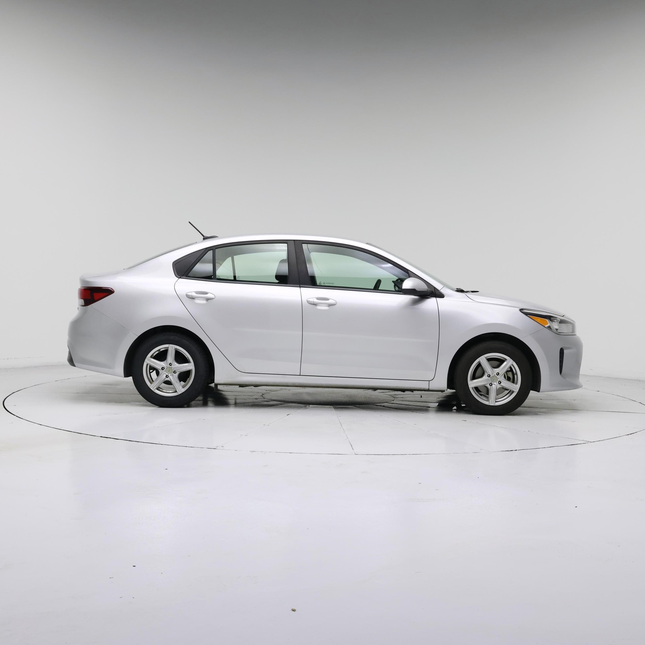 Thumbnail: 2019 Kia Rio - 7