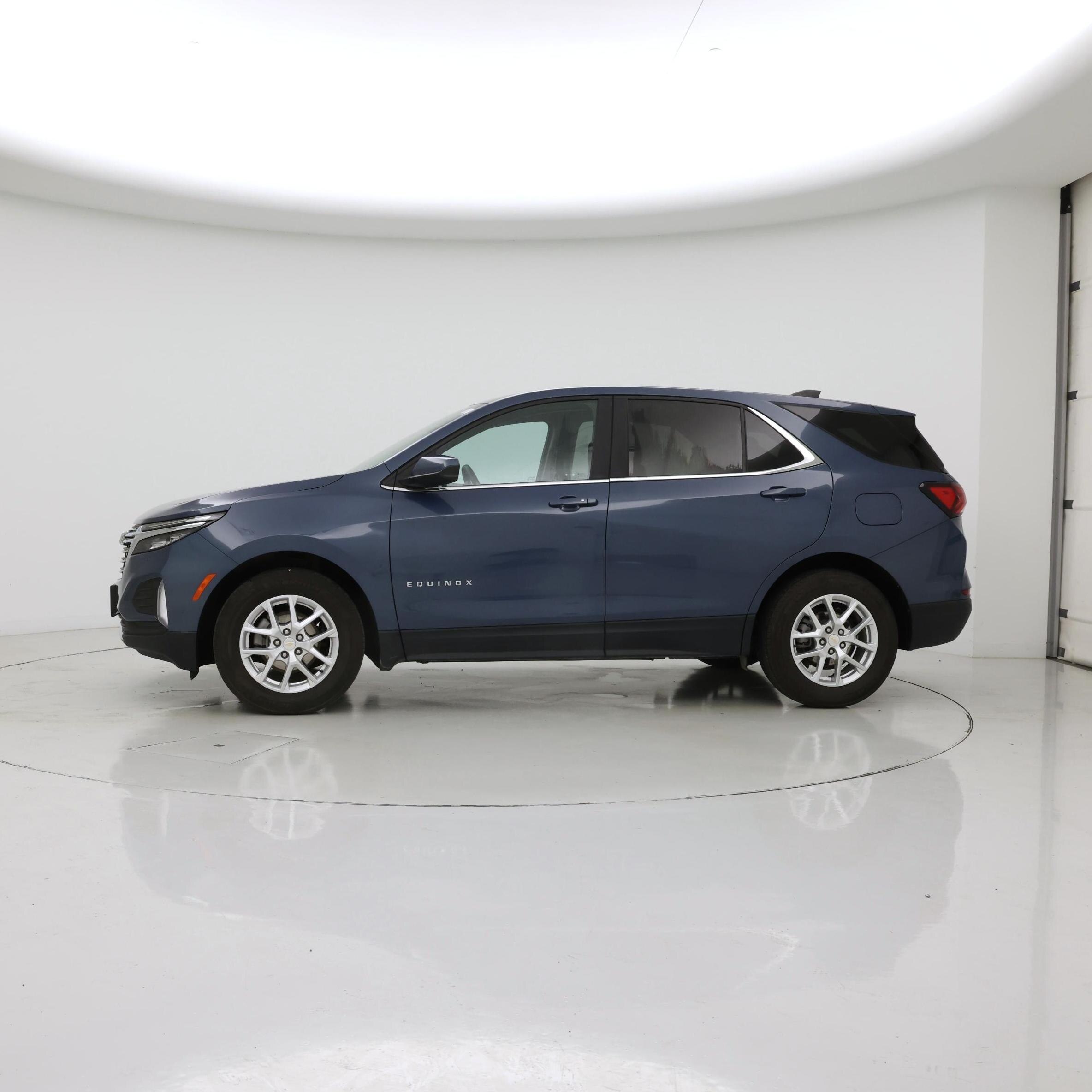 Thumbnail: 2024 Chevrolet Equinox - 3