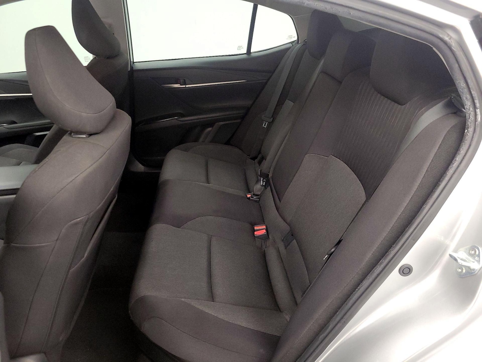2025 Toyota Camry LE - Photo 20