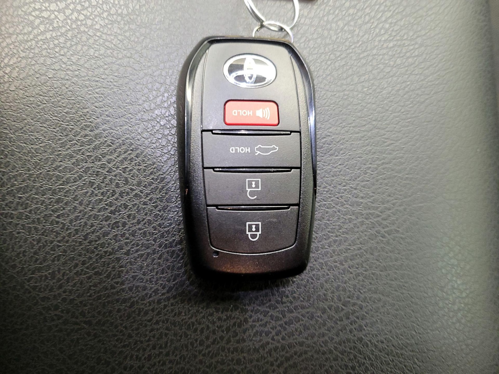 2025 Toyota Camry LE - Photo 23
