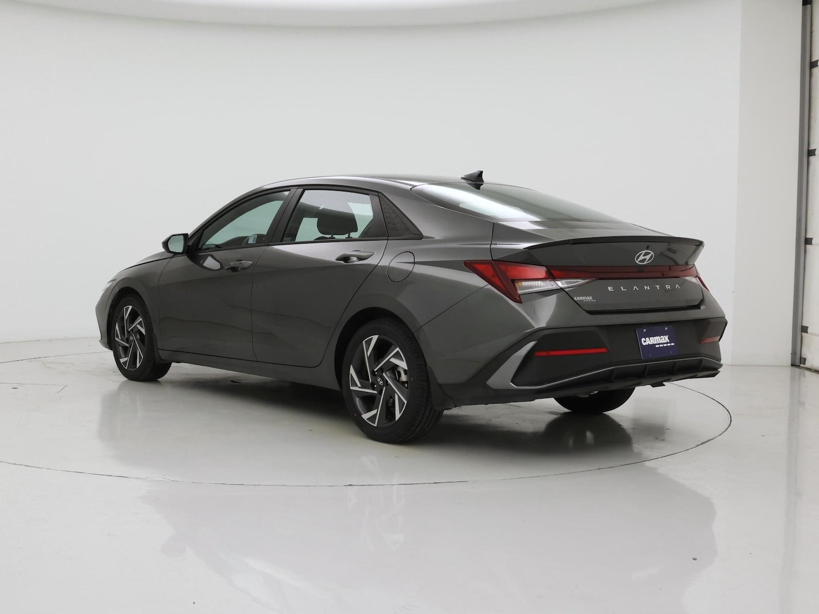2025 Hyundai Elantra SEL - Photo 3