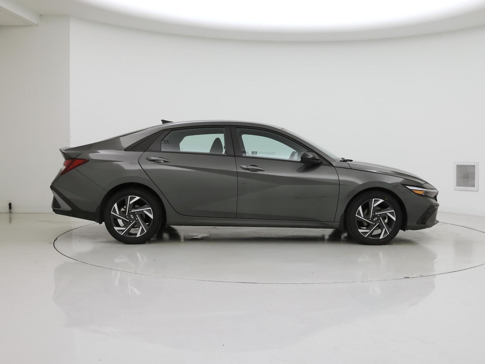 2025 Hyundai Elantra SEL - Photo 8