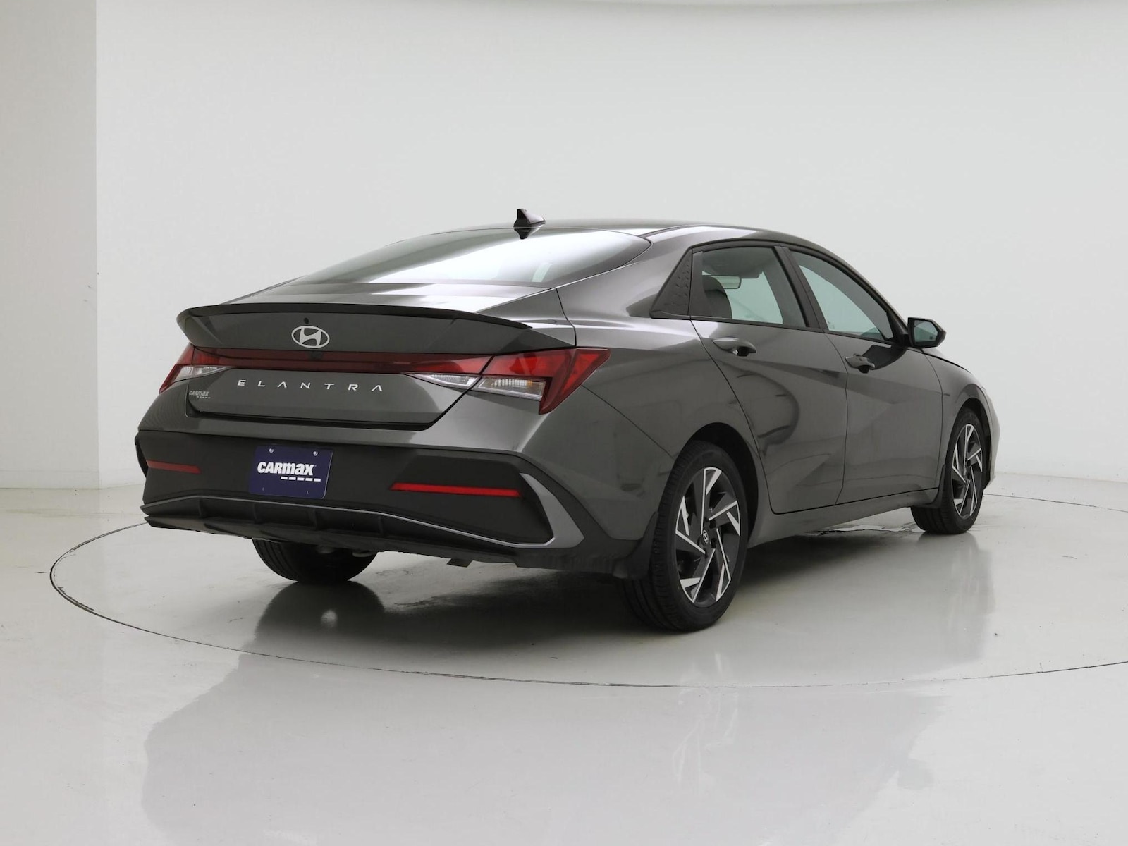 2025 Hyundai Elantra SEL - Photo 9