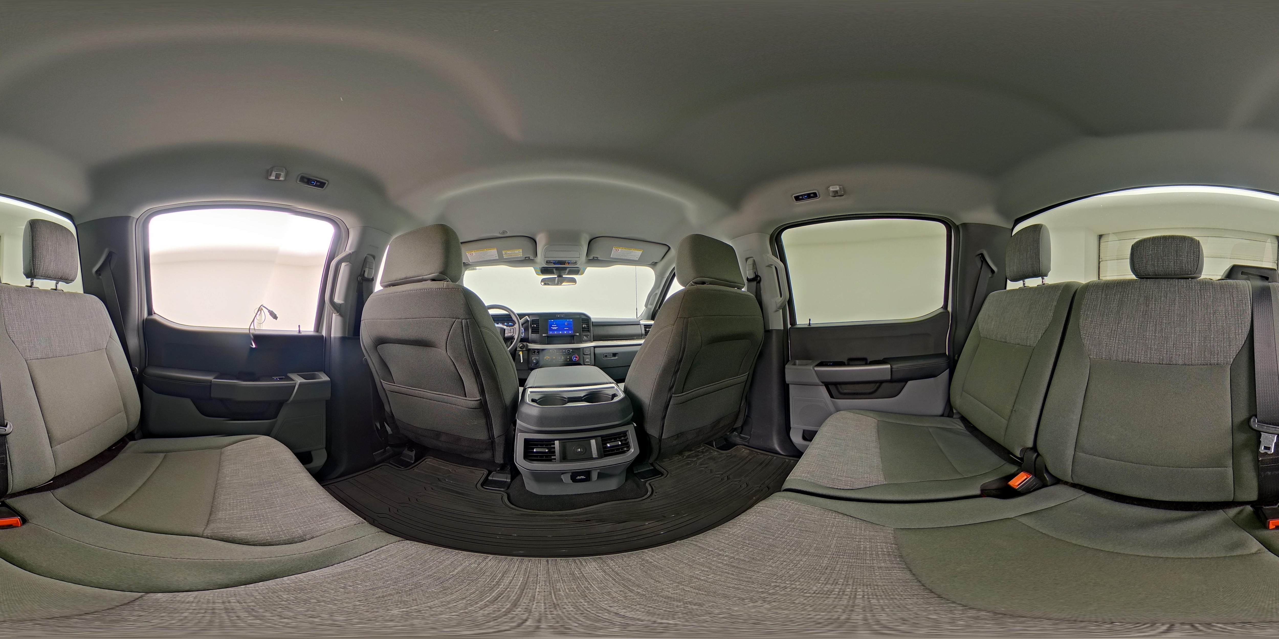 2025 Ford F-250 Super Duty XLT - Photo 25