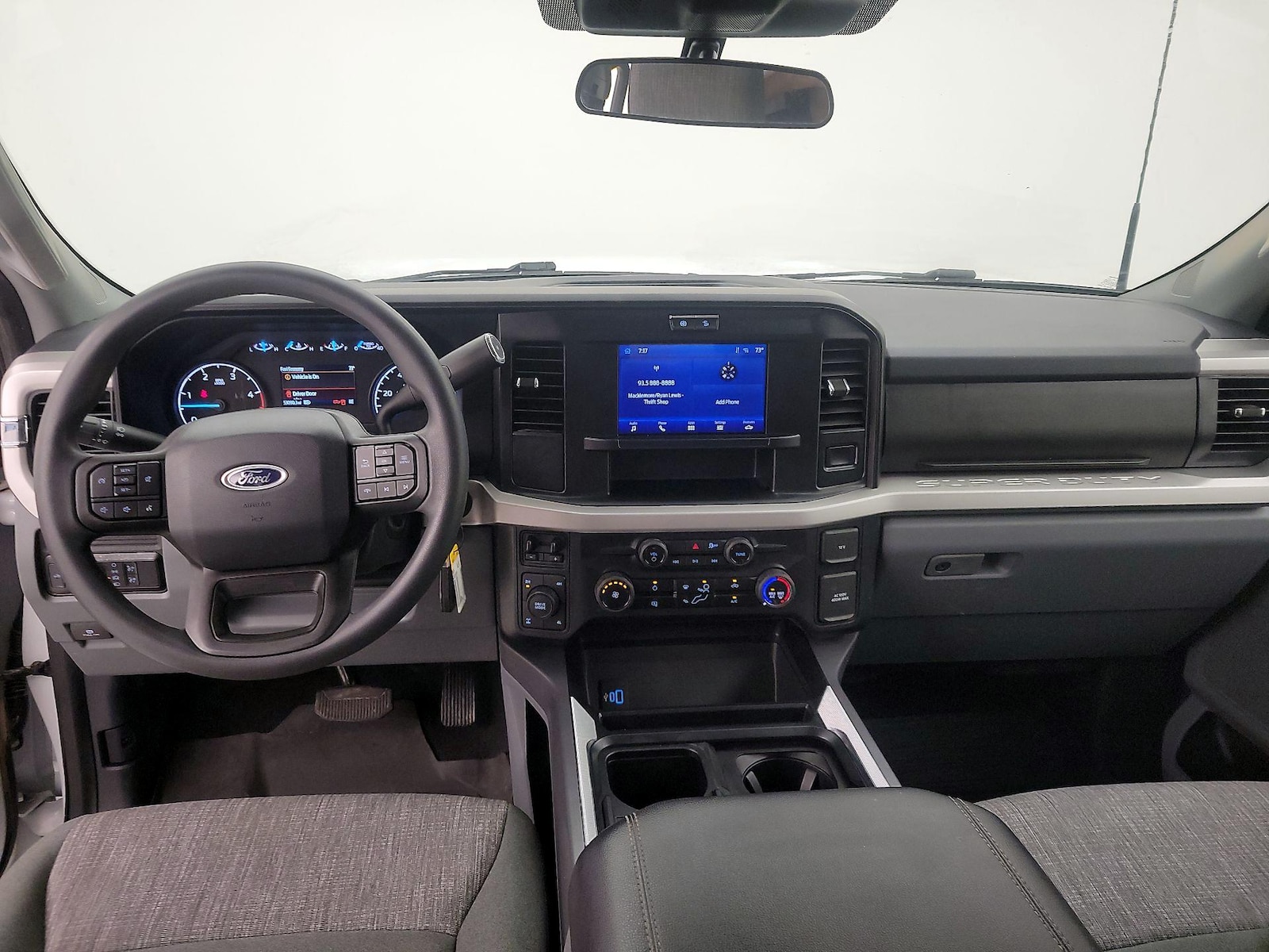 2025 Ford F-250 Super Duty XLT - Photo 10