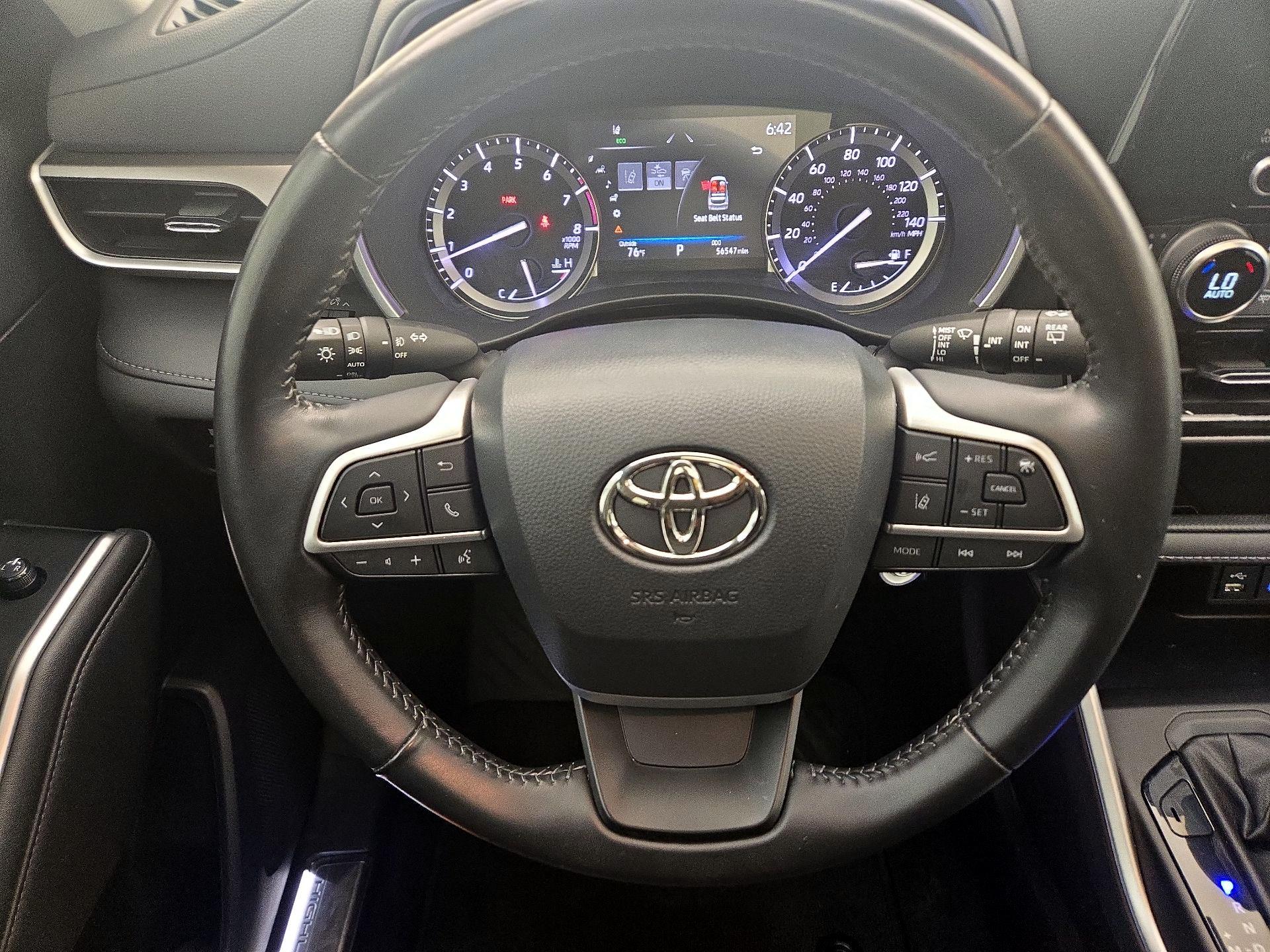 Thumbnail: 2022 Toyota Highlander - 10