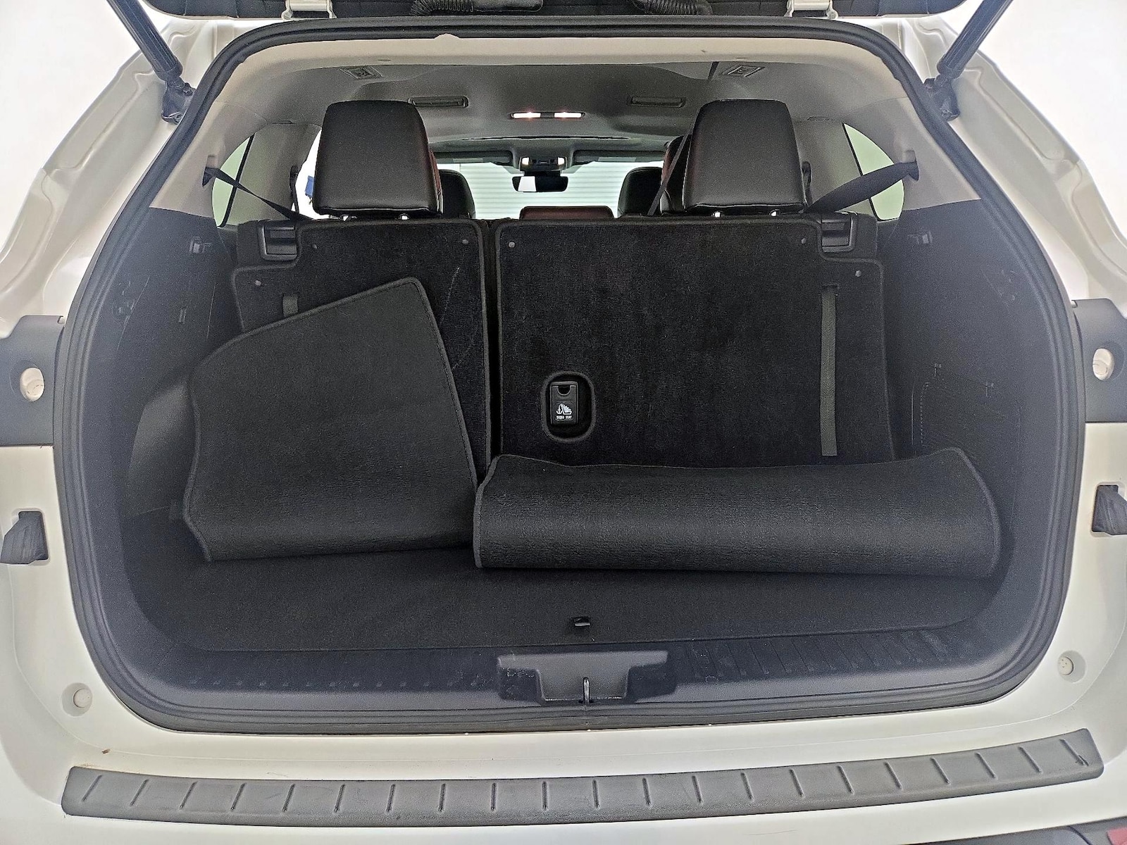 2022 Toyota Highlander XLE - Photo 23