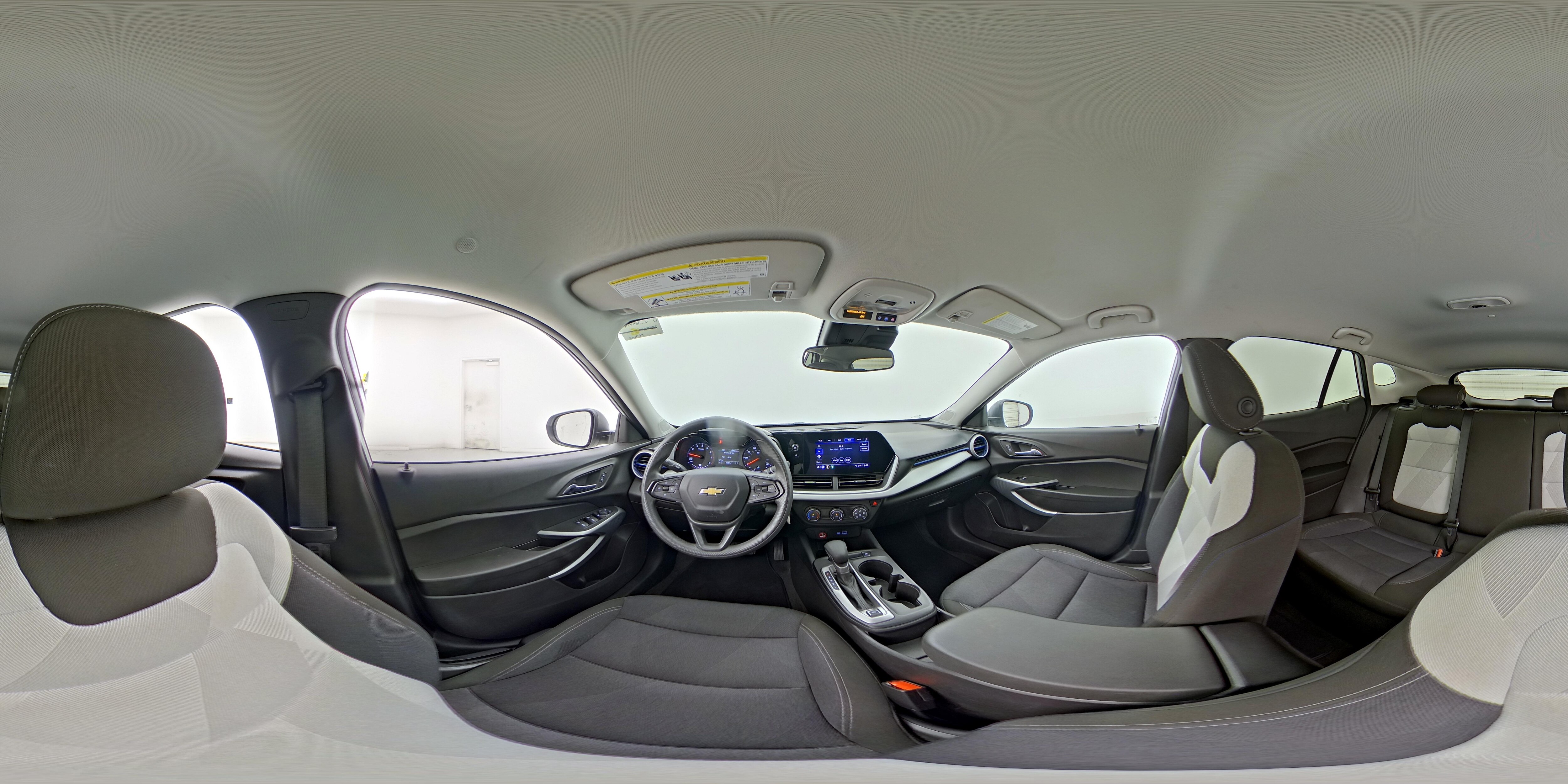 2025 Chevrolet Trax LS - Photo 26
