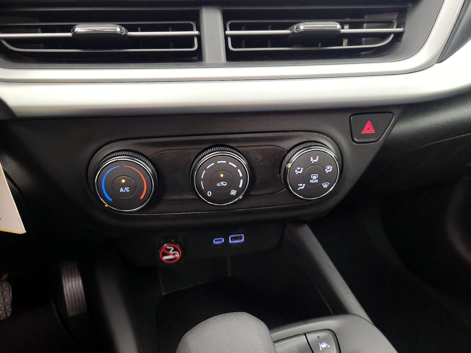 2025 Chevrolet Trax LS - Photo 17