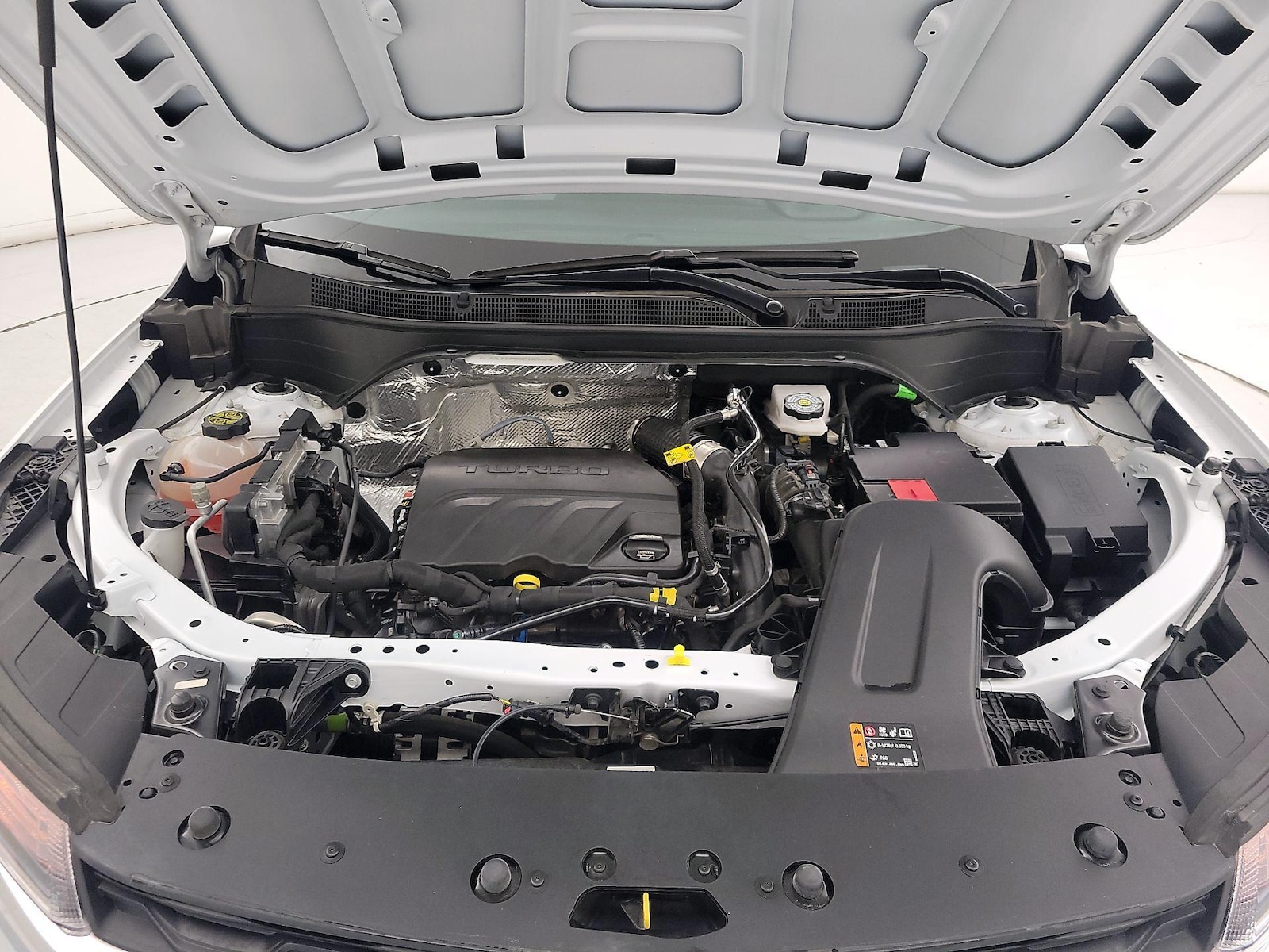 2025 Chevrolet Trax LS - Photo 22