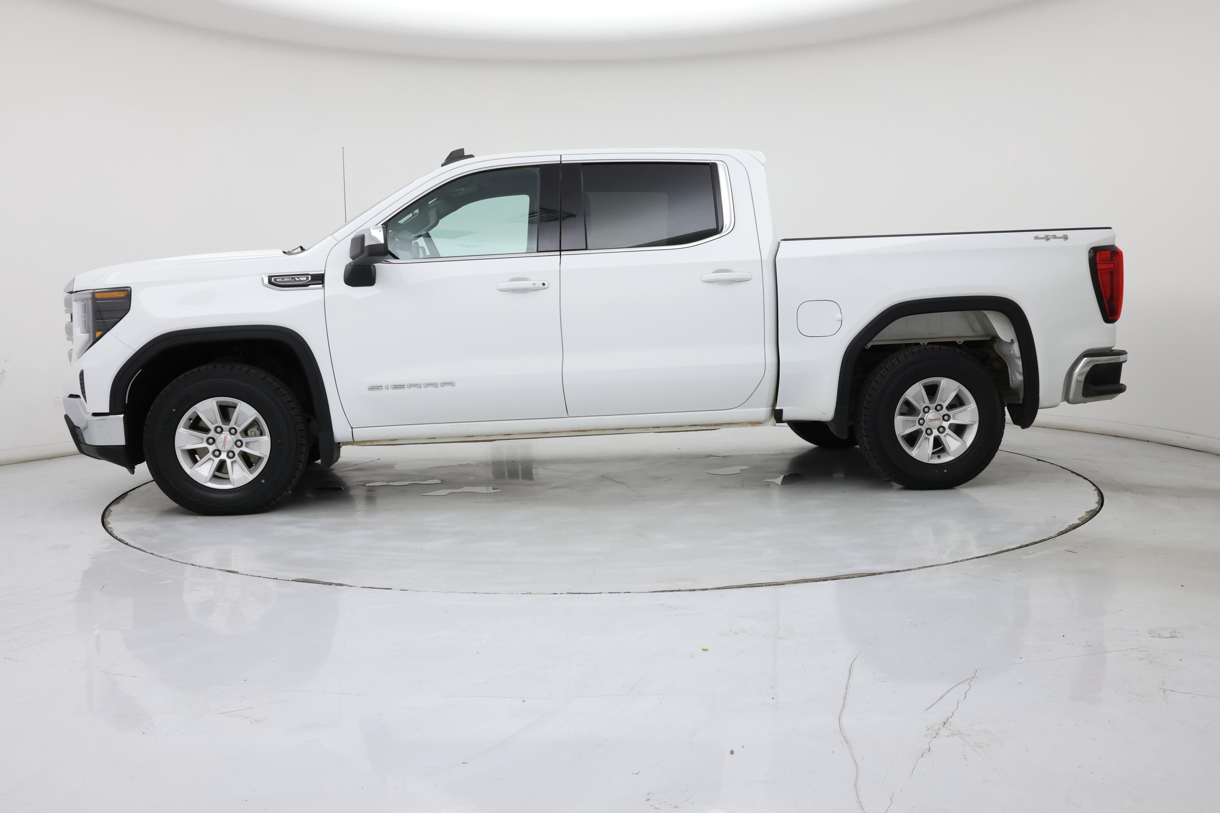 Thumbnail: 2023 GMC Sierra 1500 - 3