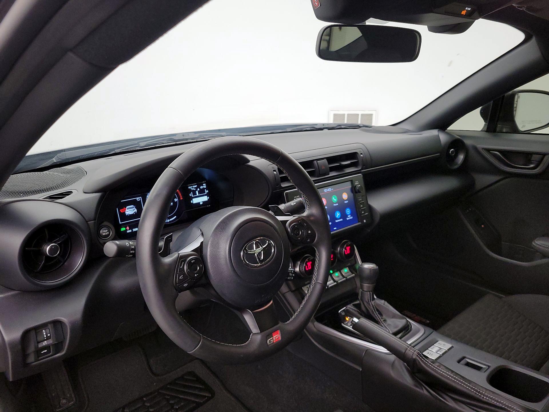 Thumbnail: 2023 Toyota GR86 - 9