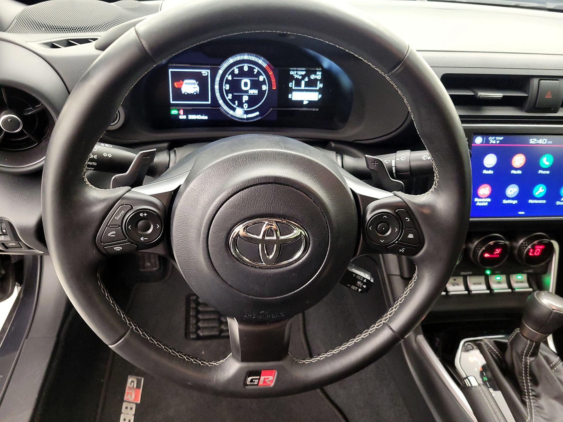 Thumbnail: 2023 Toyota GR86 - 10