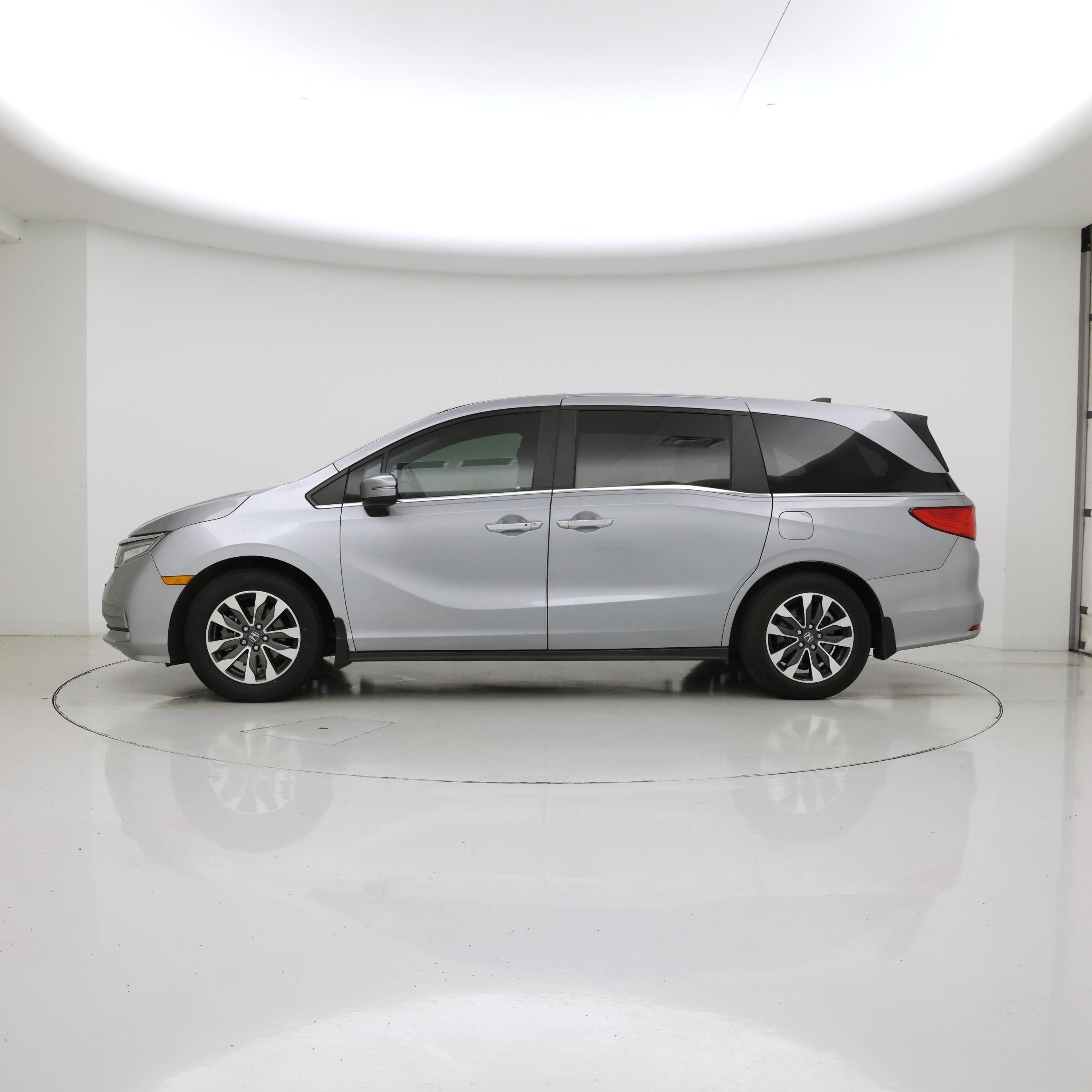 Thumbnail: 2024 Honda Odyssey - 3