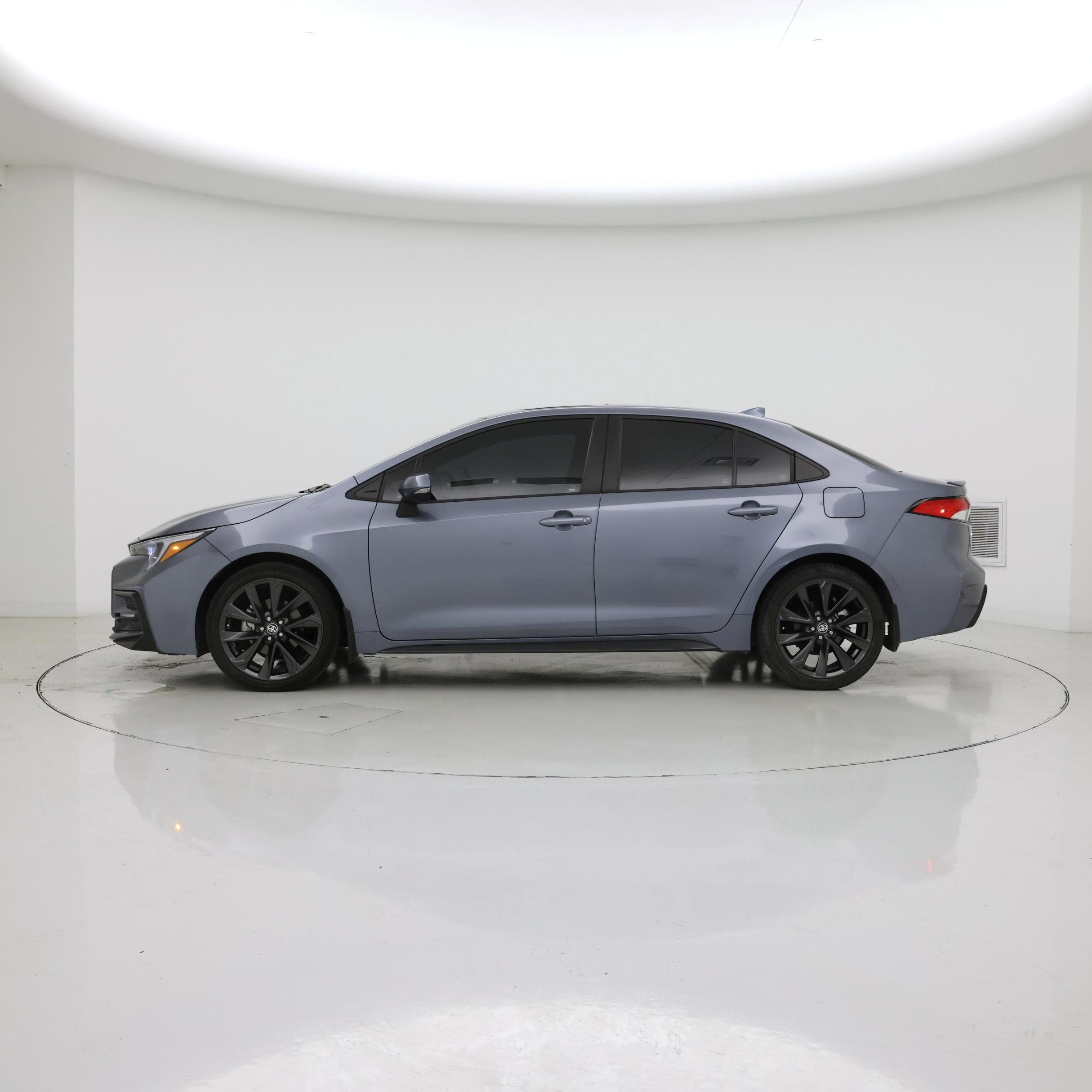 Thumbnail: 2024 Toyota Corolla - 3