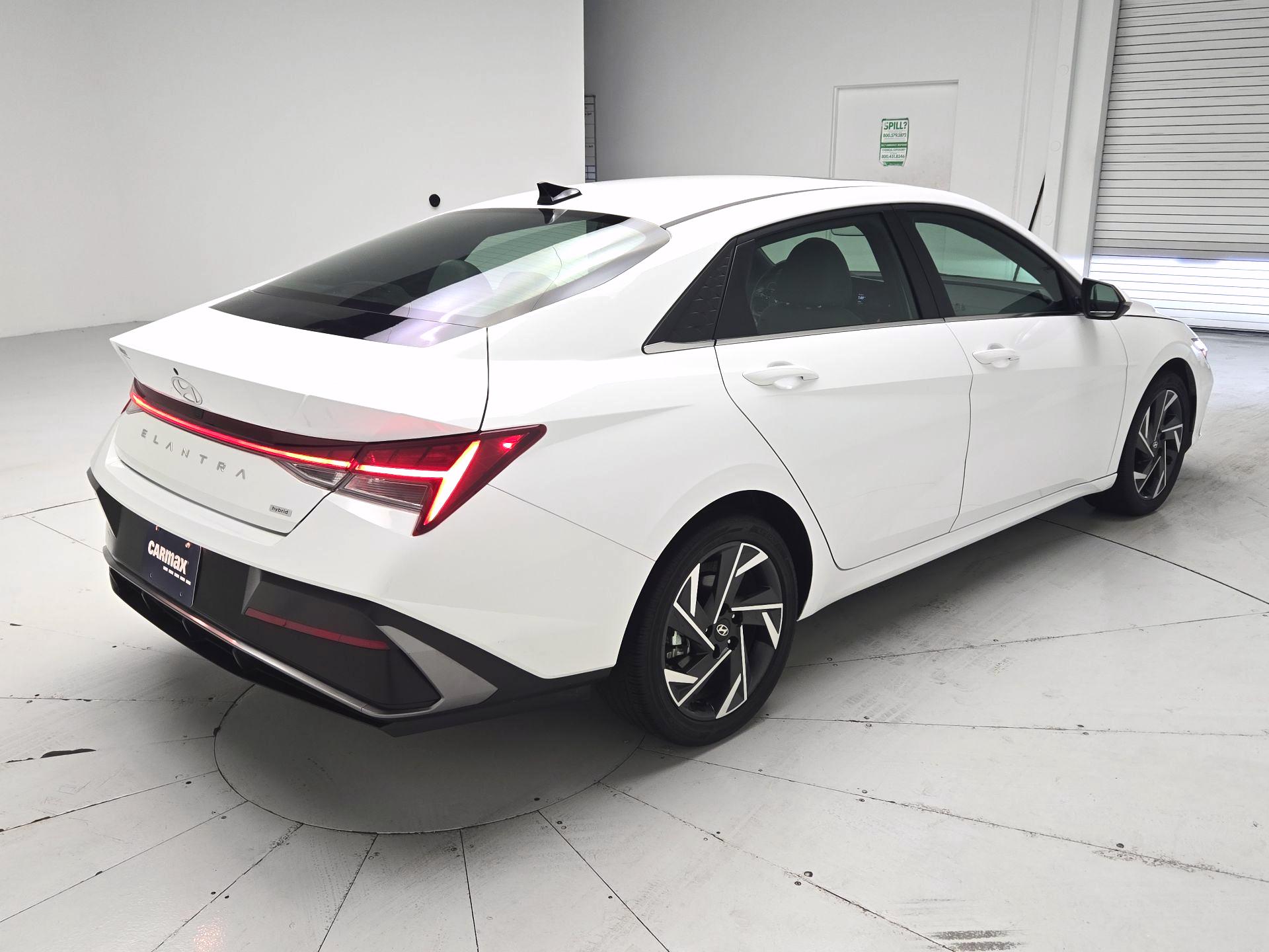 Thumbnail: 2025 Hyundai Elantra - 5