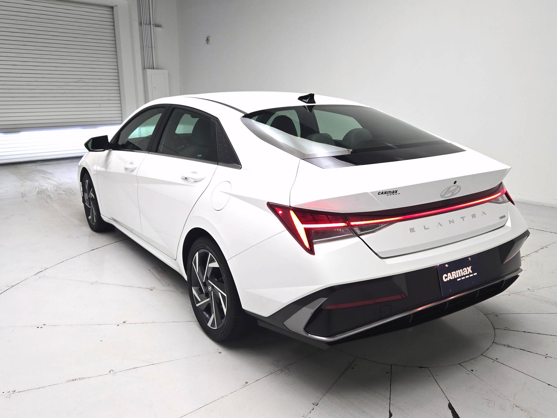 Thumbnail: 2025 Hyundai Elantra - 7