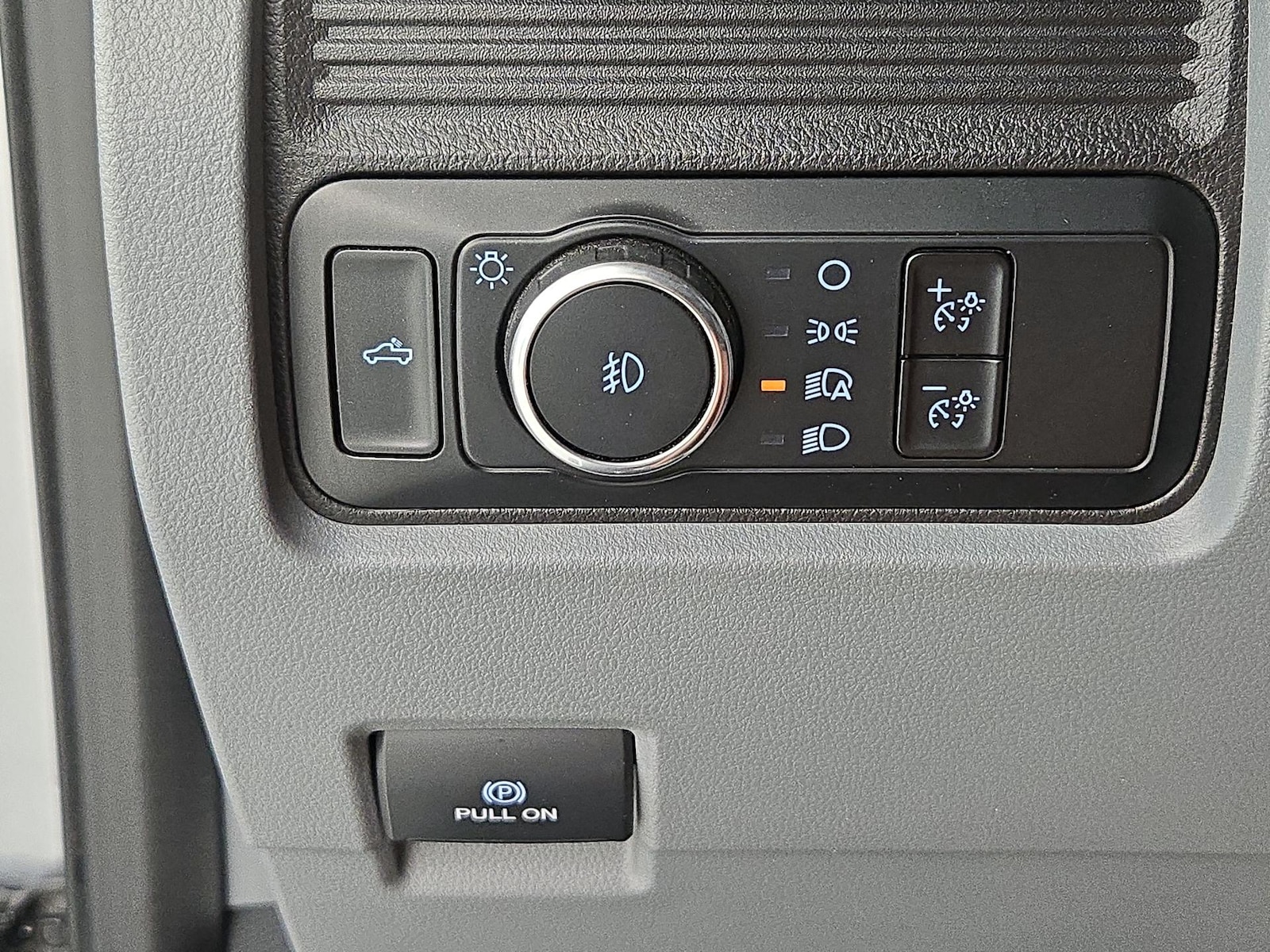 2024 Ford F-350 Super Duty XL - Photo 14