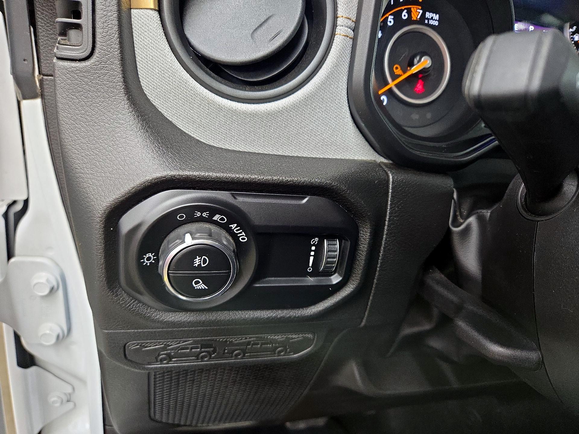 Thumbnail: 2025 Jeep Gladiator - 13