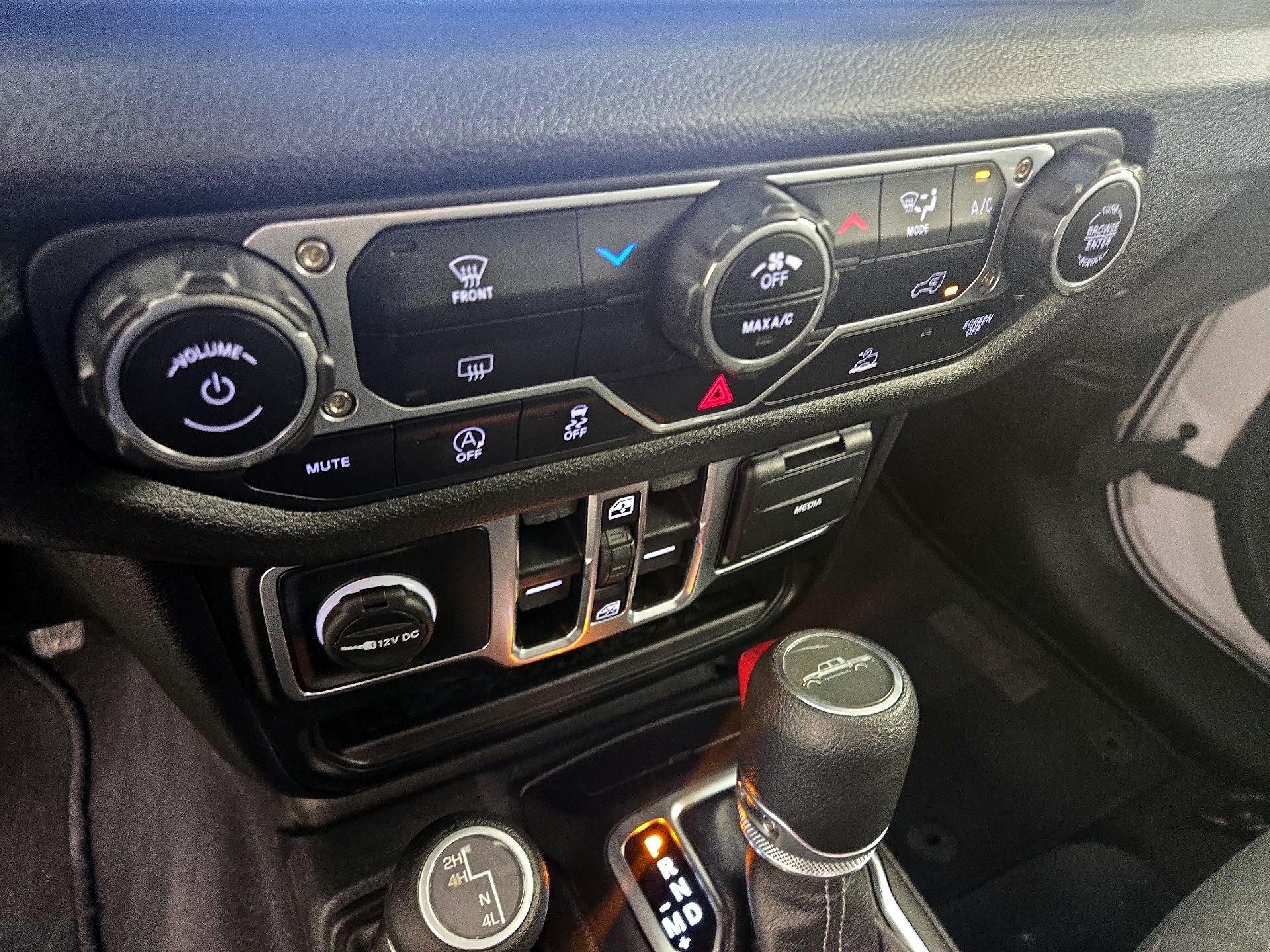 Thumbnail: 2025 Jeep Gladiator - 14