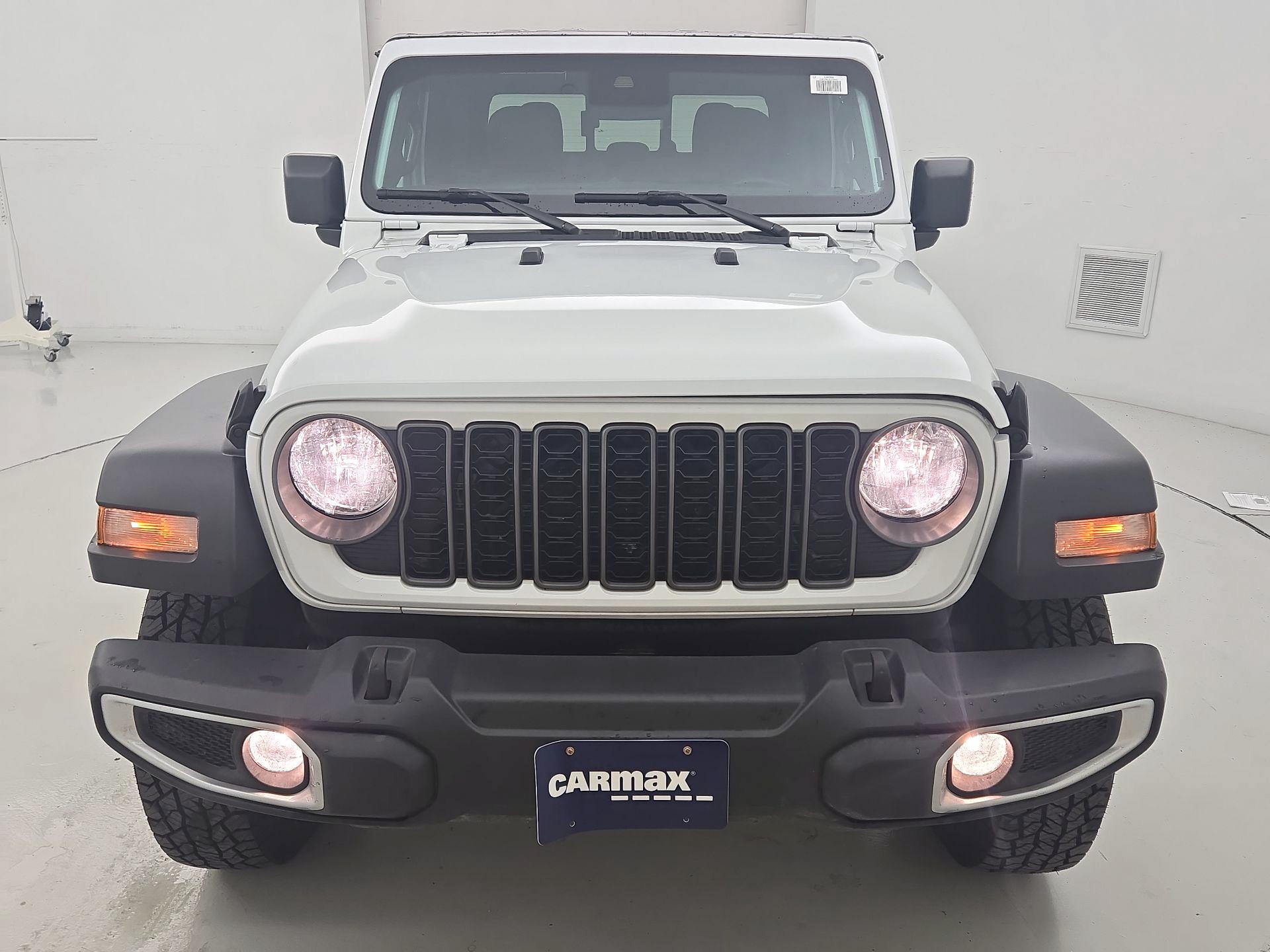 Thumbnail: 2025 Jeep Gladiator - 2