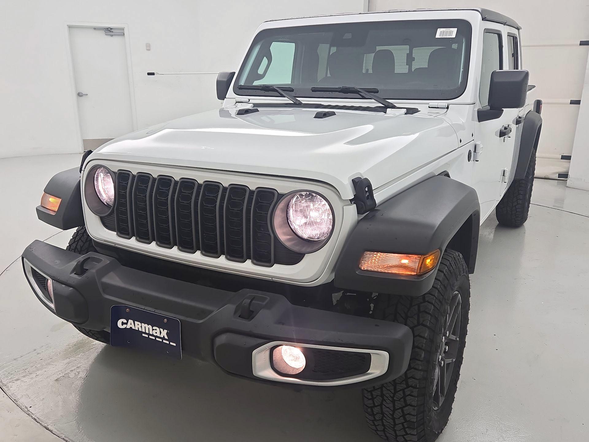 Thumbnail: 2025 Jeep Gladiator - 3