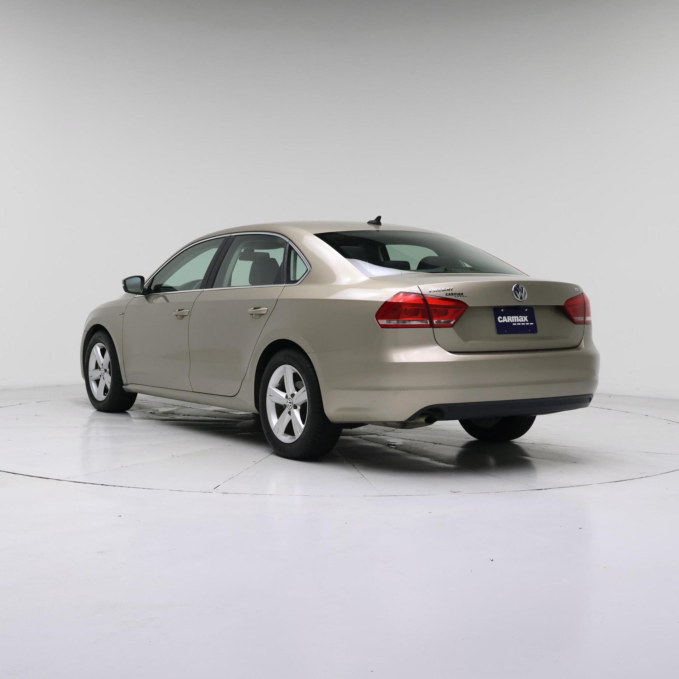 Thumbnail: 2015 Volkswagen Passat - 2