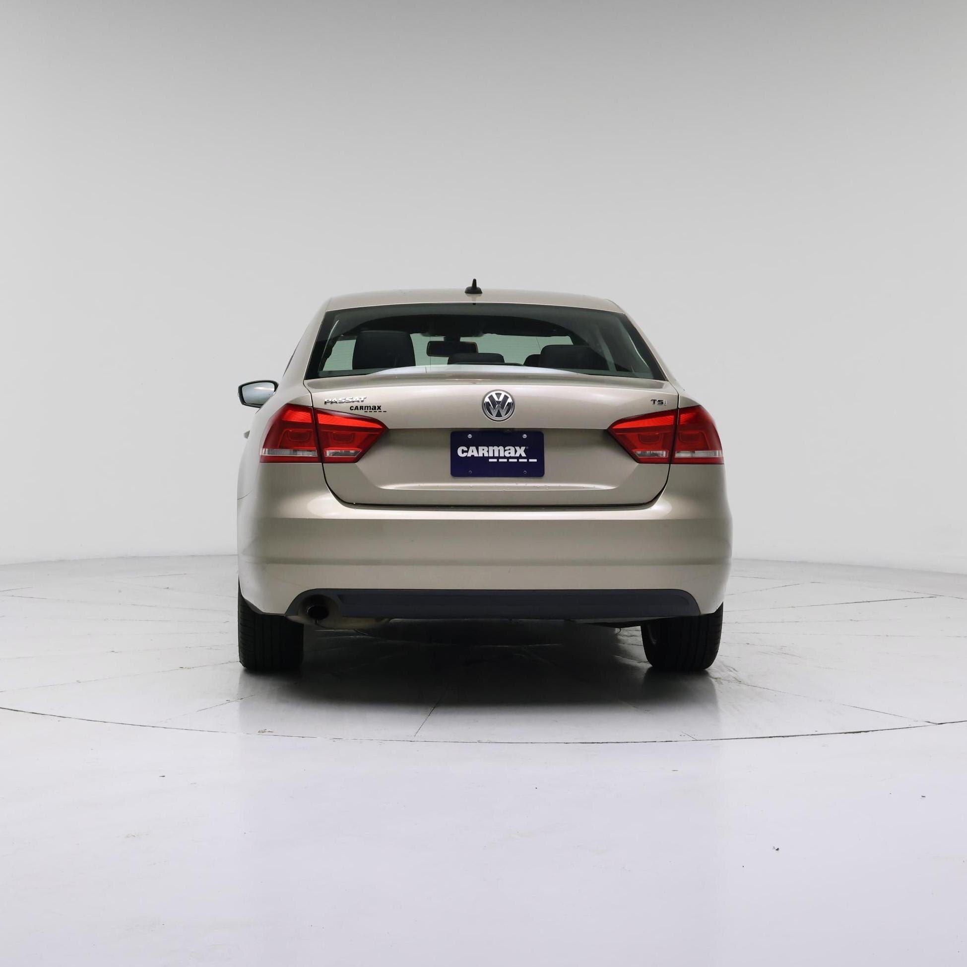 Thumbnail: 2015 Volkswagen Passat - 6