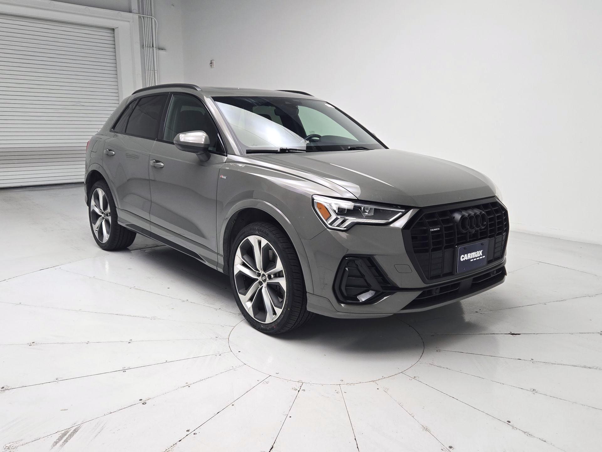 Thumbnail: 2022 Audi Q3 - 1
