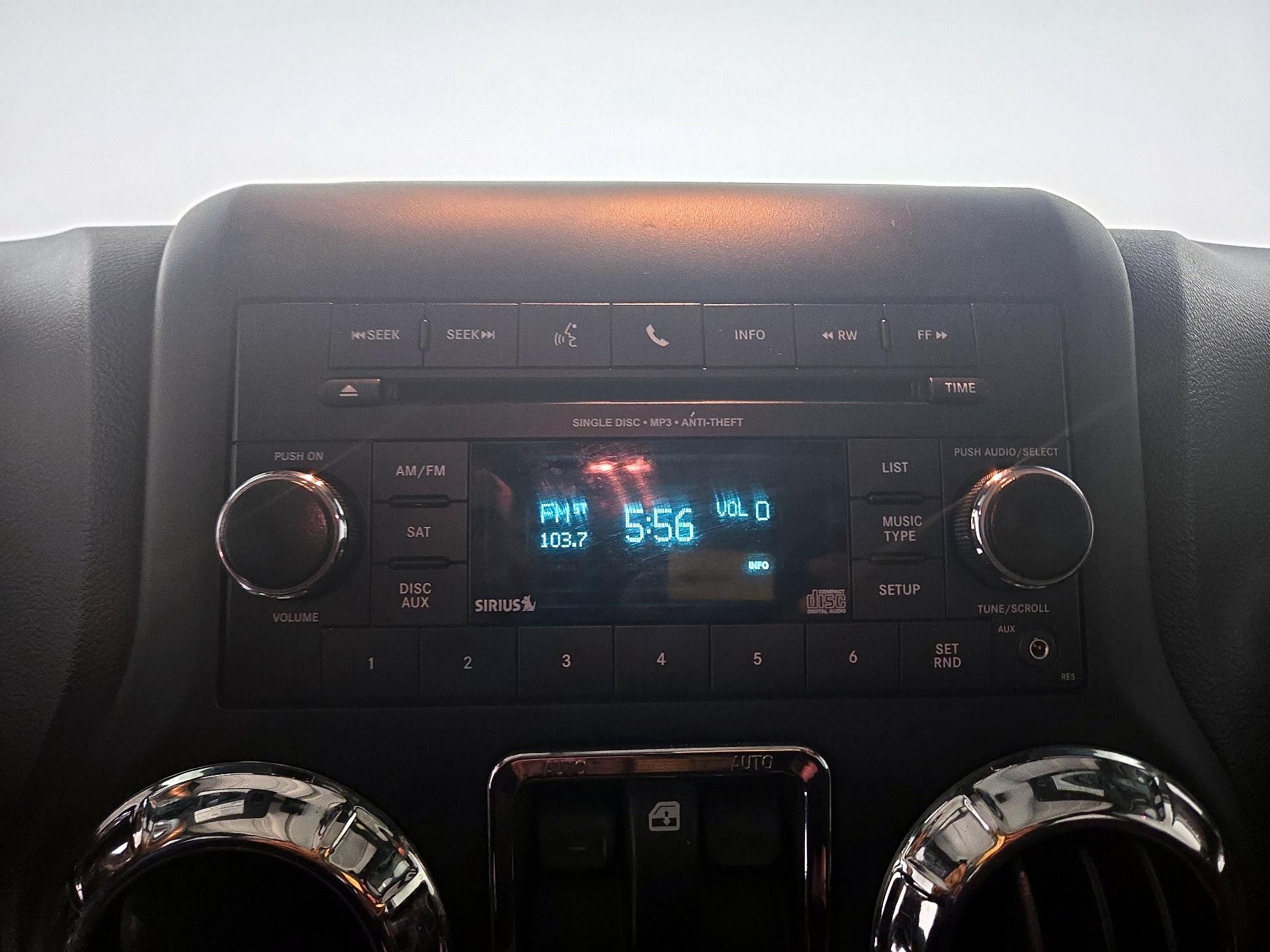 Thumbnail: 2018 Jeep Wrangler - 13