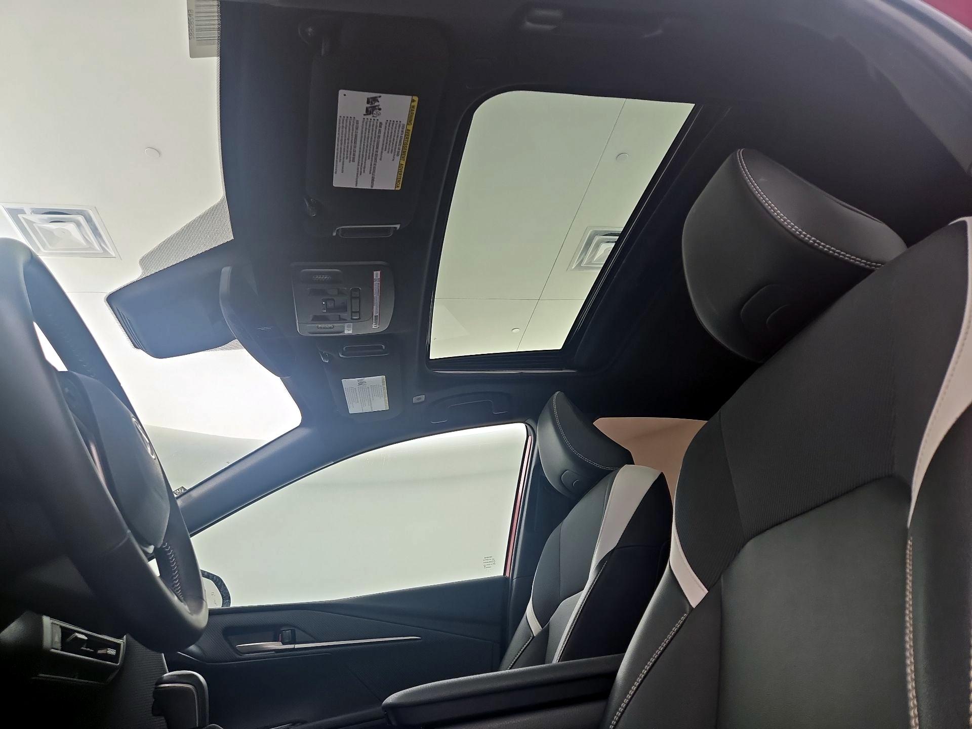 Thumbnail: 2025 Toyota Camry - 17