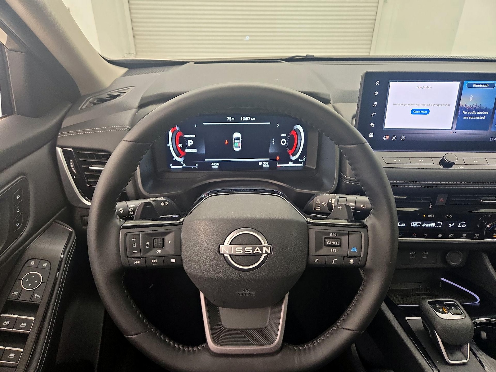 2025 Nissan Rogue SL - Photo 9