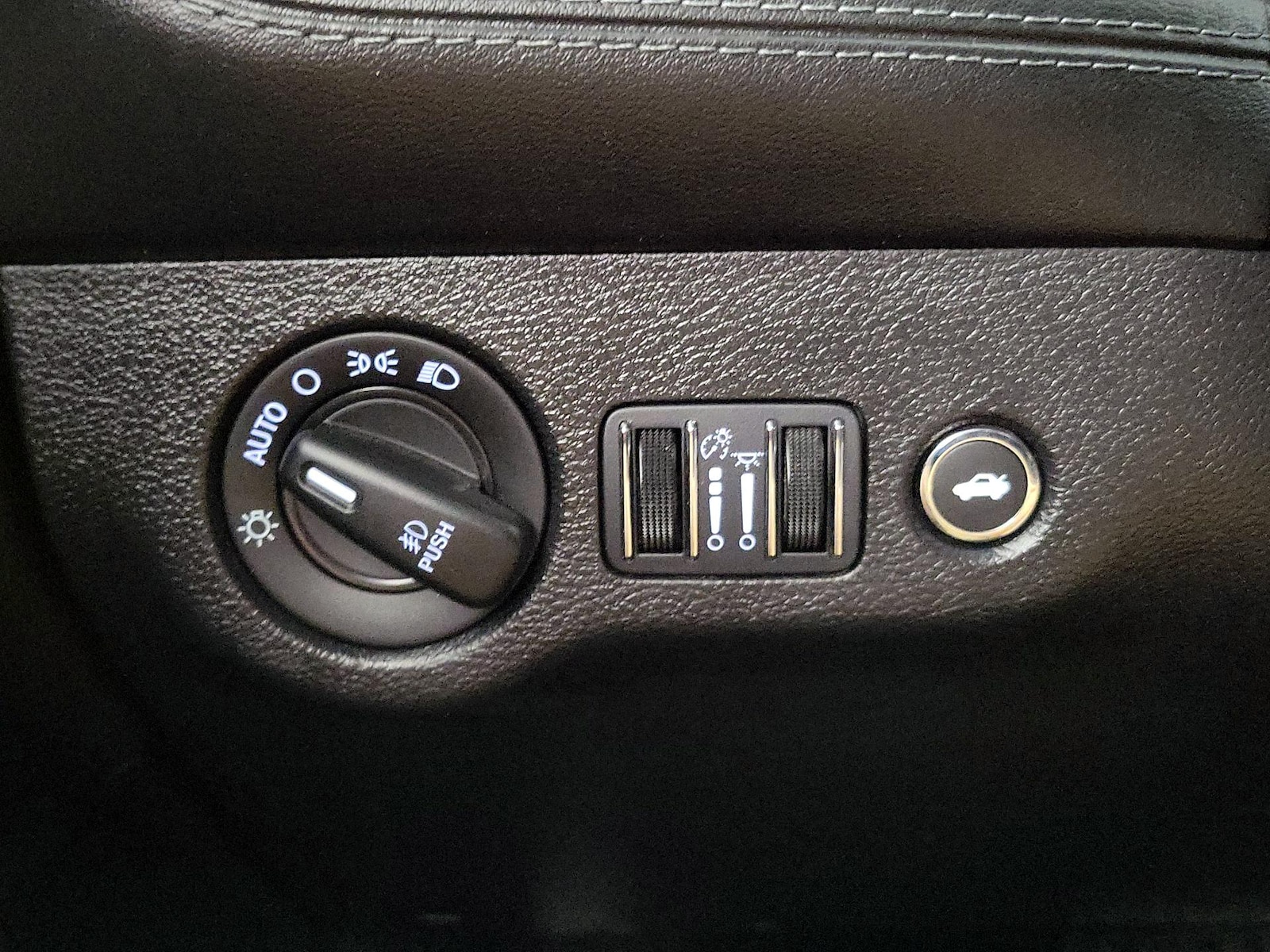 2023 Dodge Challenger R/T - Photo 14