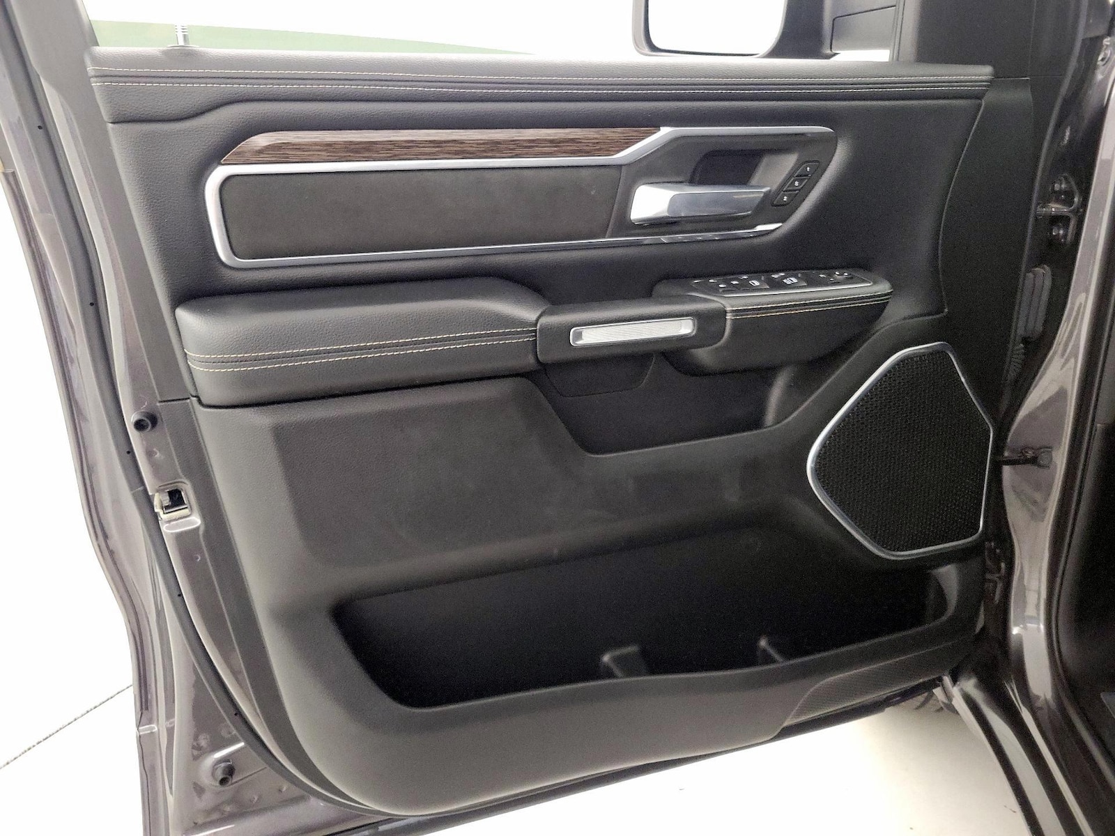 2020 RAM Ram 1500 Pickup Laramie - Photo 13