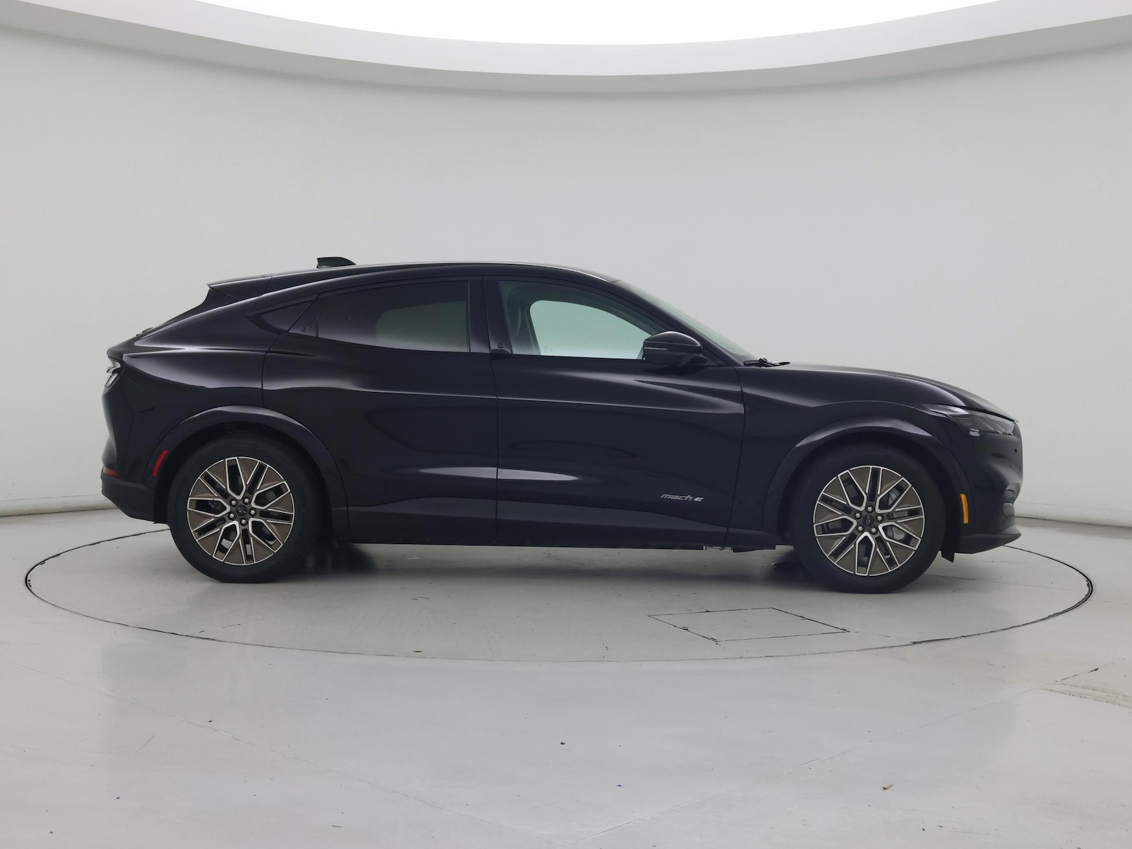 2025 Ford Mustang Mach-E Premium RWD - Photo 8