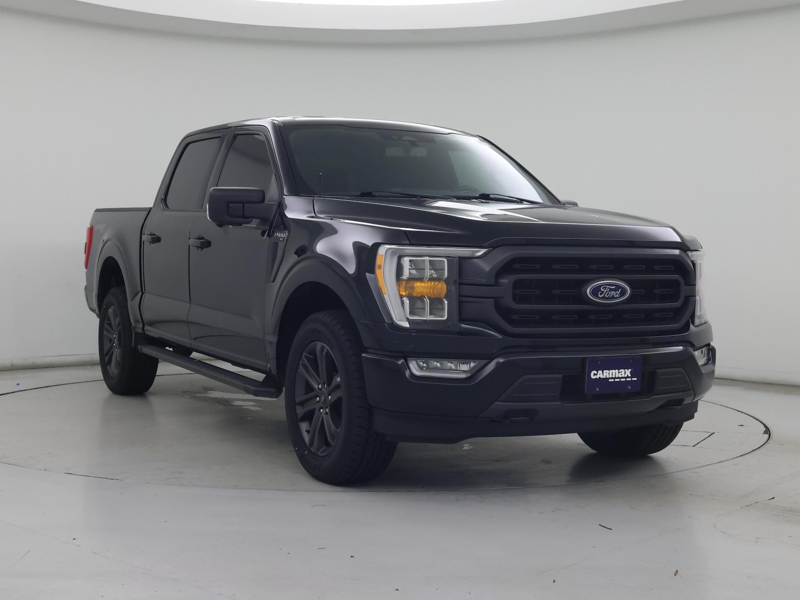 2023 Ford F-150 XLT - Photo 2