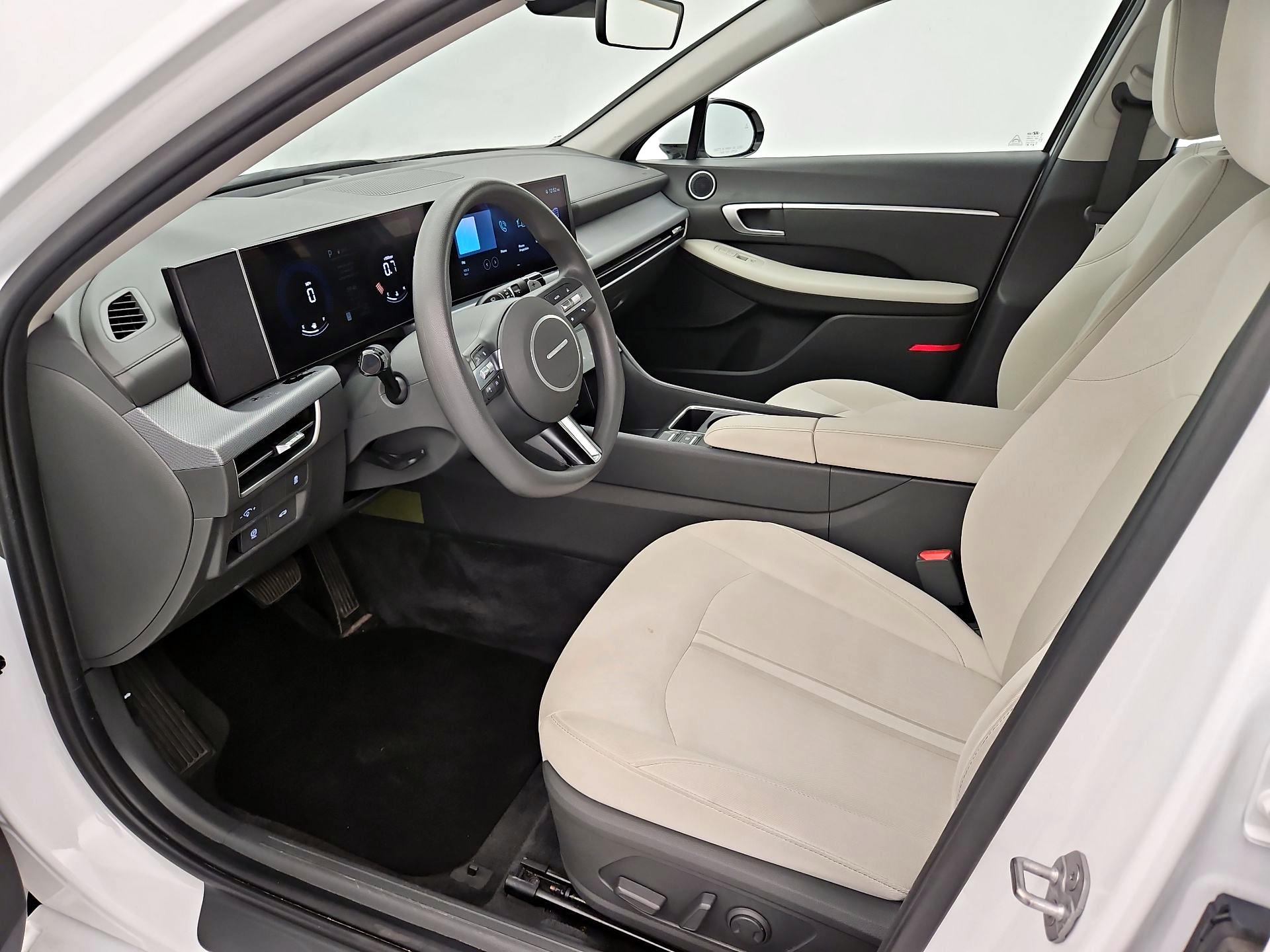 Thumbnail: 2025 Hyundai Sonata - 11