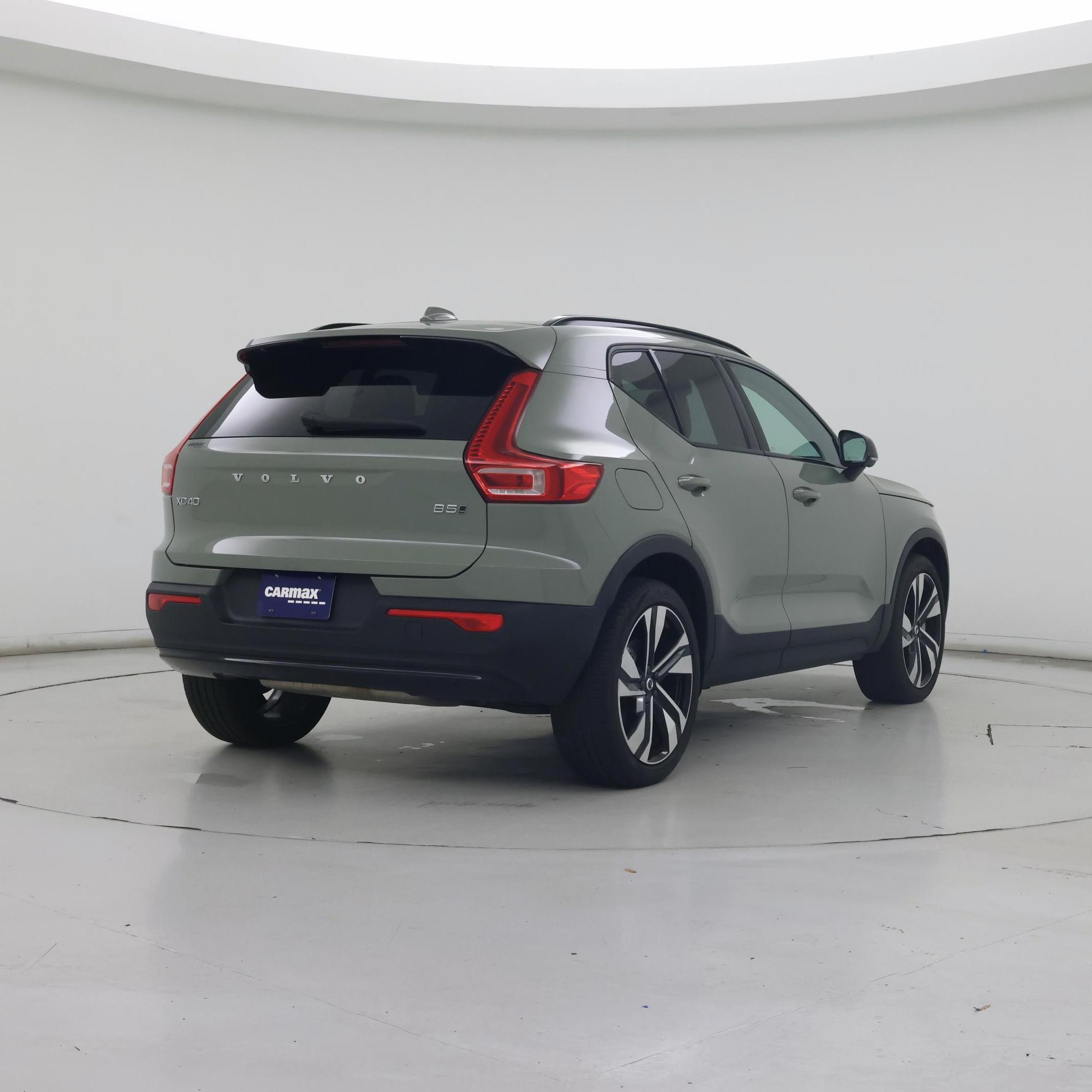 Thumbnail: 2024 Volvo XC40 - 8