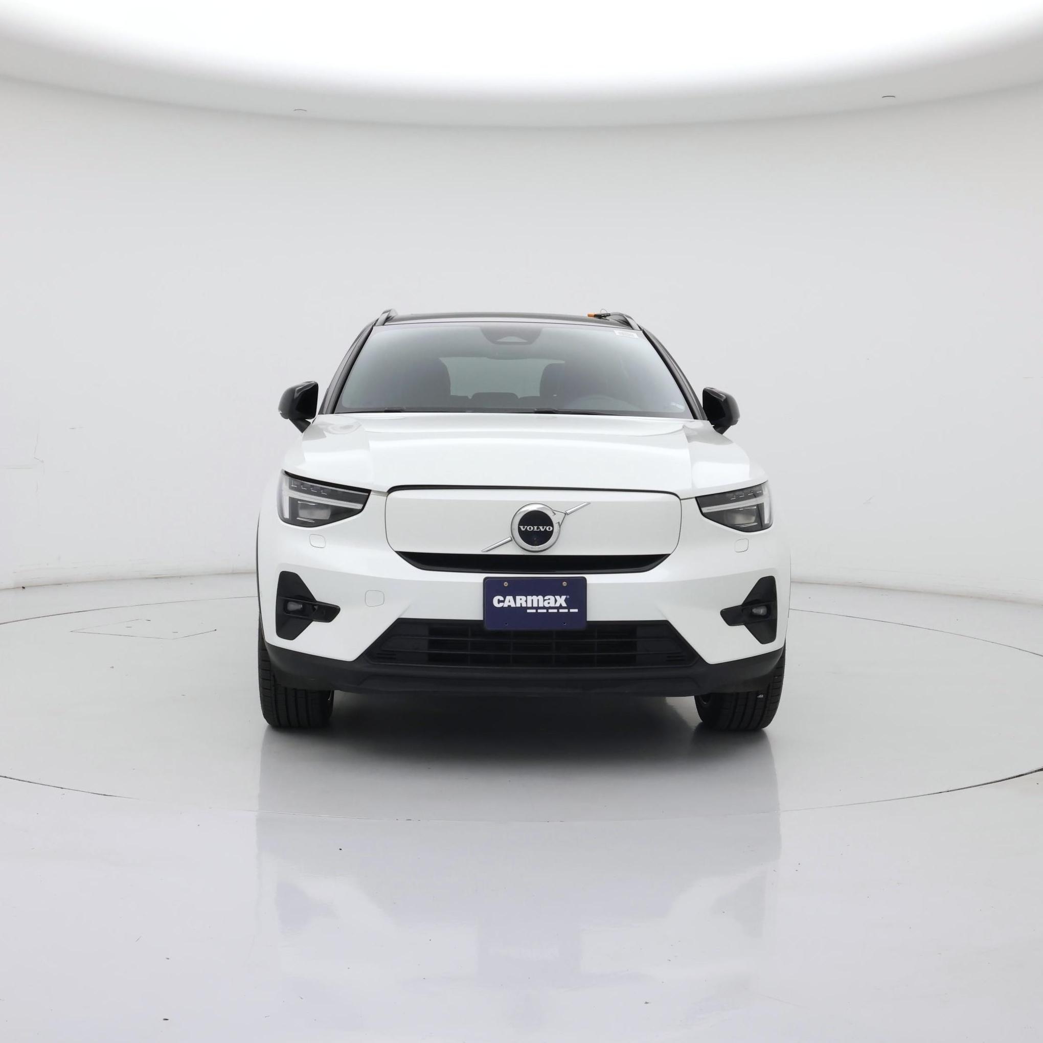 Thumbnail: 2023 Volvo XC40 - 5