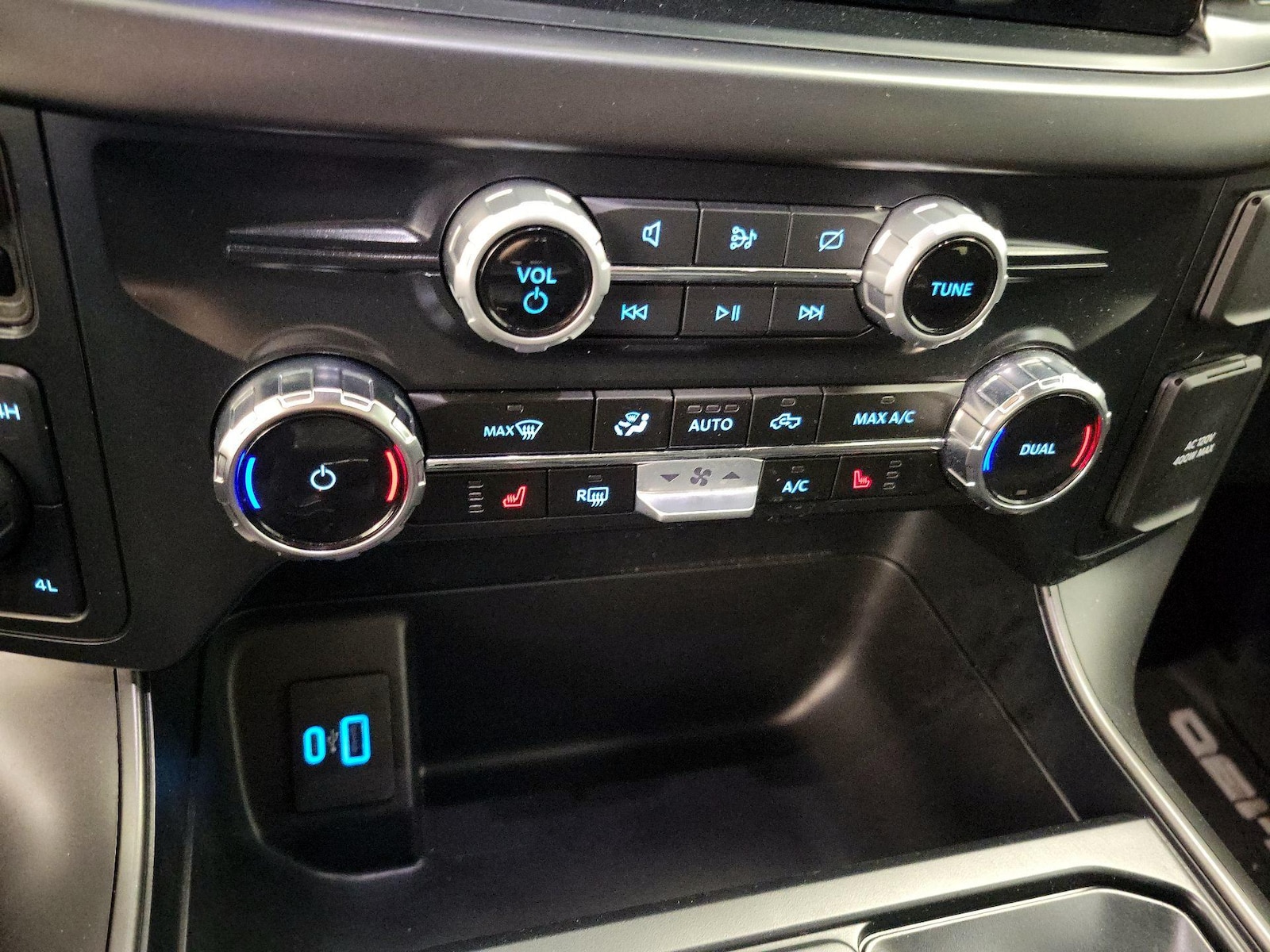 2024 Ford F-150 XLT - Photo 18