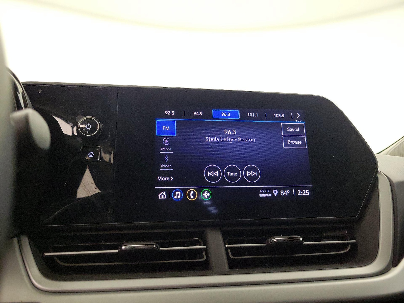 2024 Chevrolet Trax LS - Photo 16