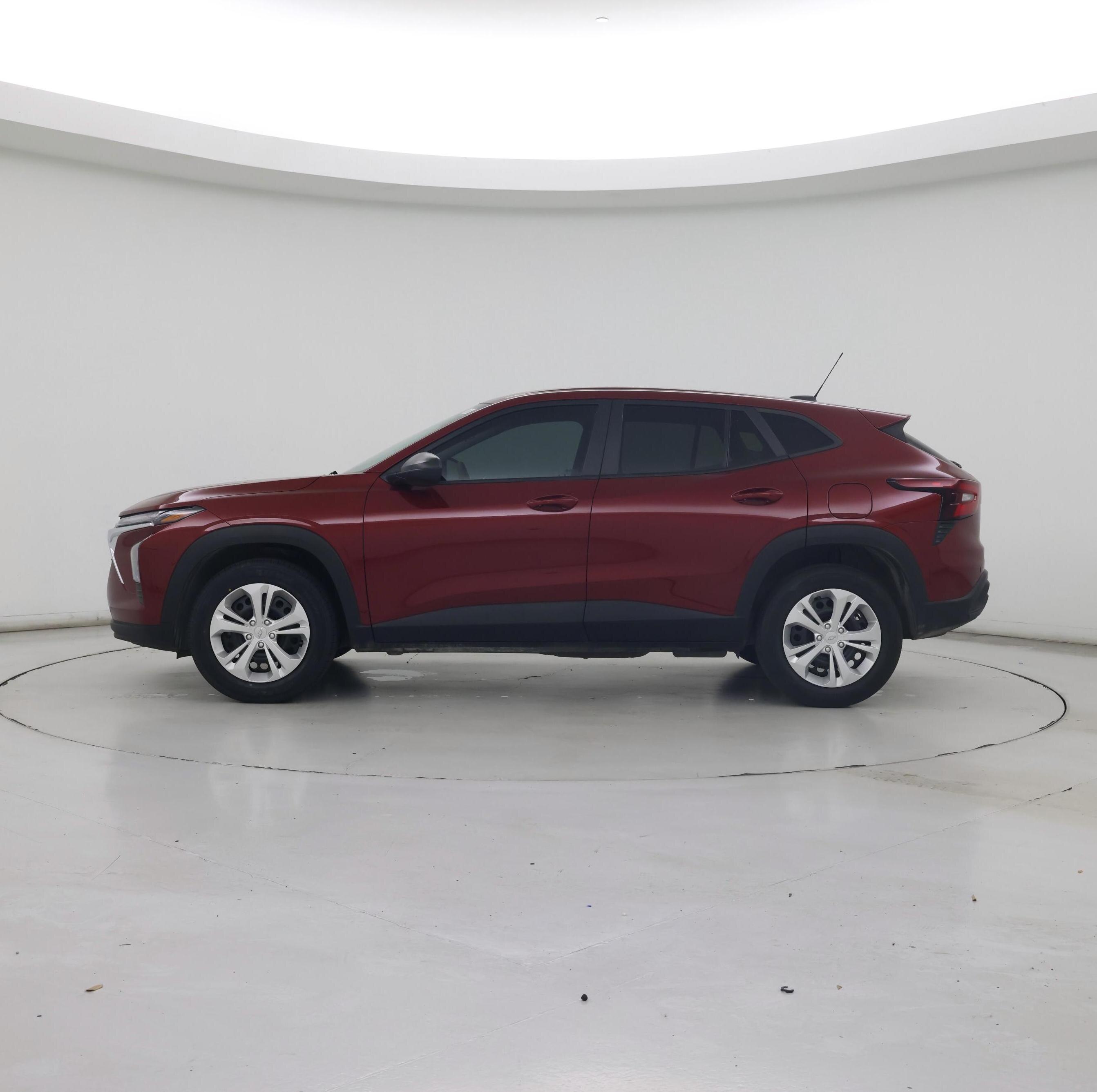 Thumbnail: 2024 Chevrolet Trax - 3