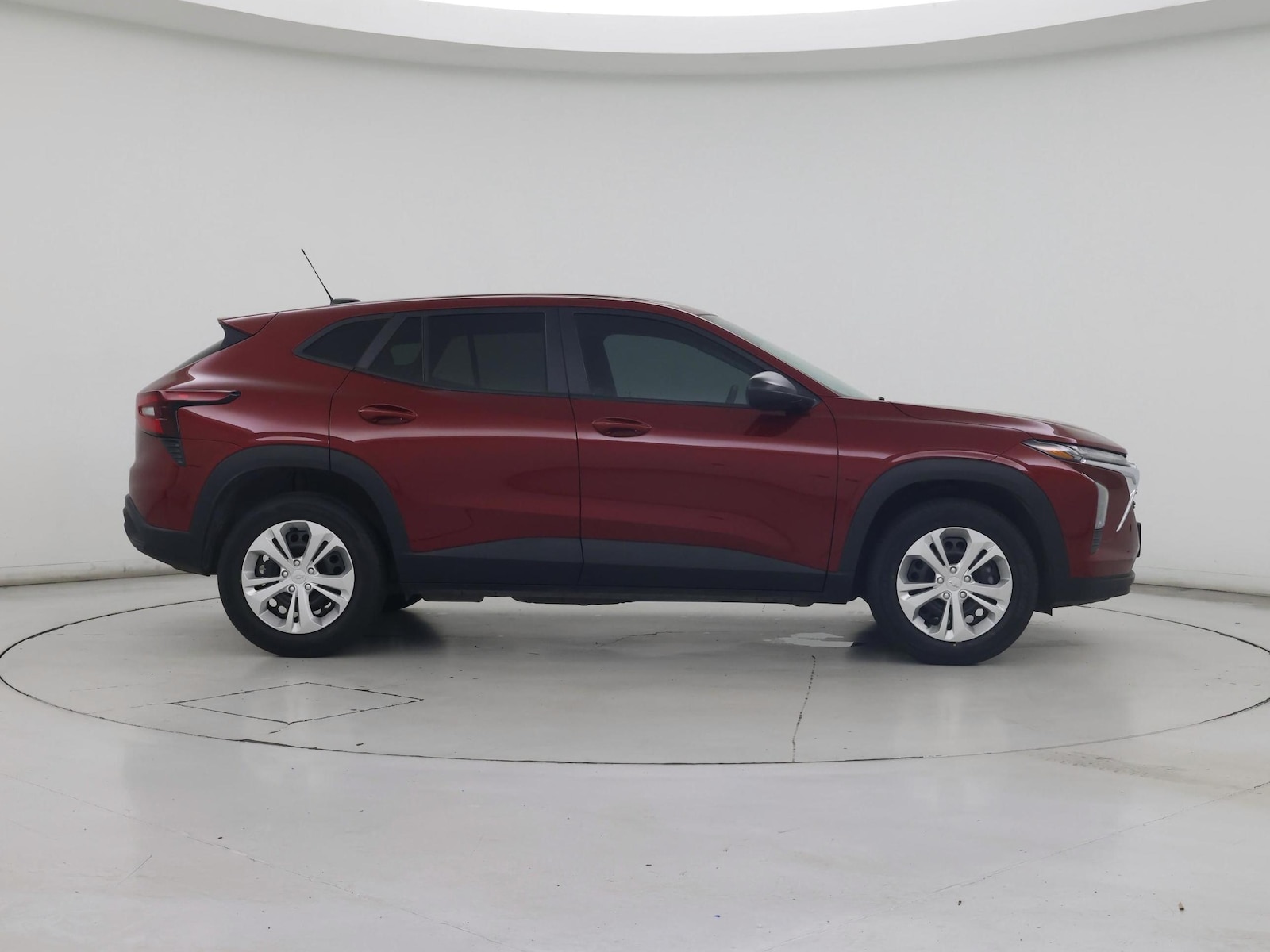 2024 Chevrolet Trax LS - Photo 8