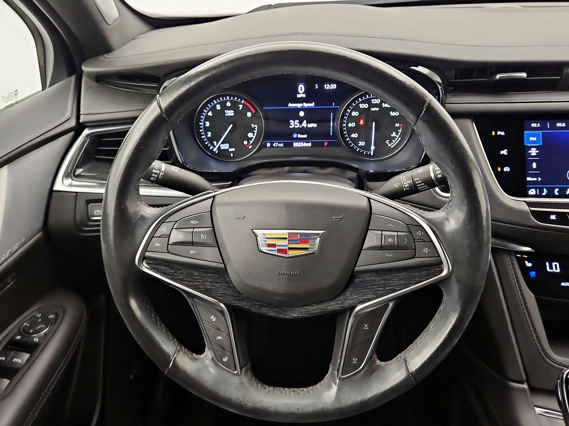 Thumbnail: 2023 Cadillac XT5 - 10
