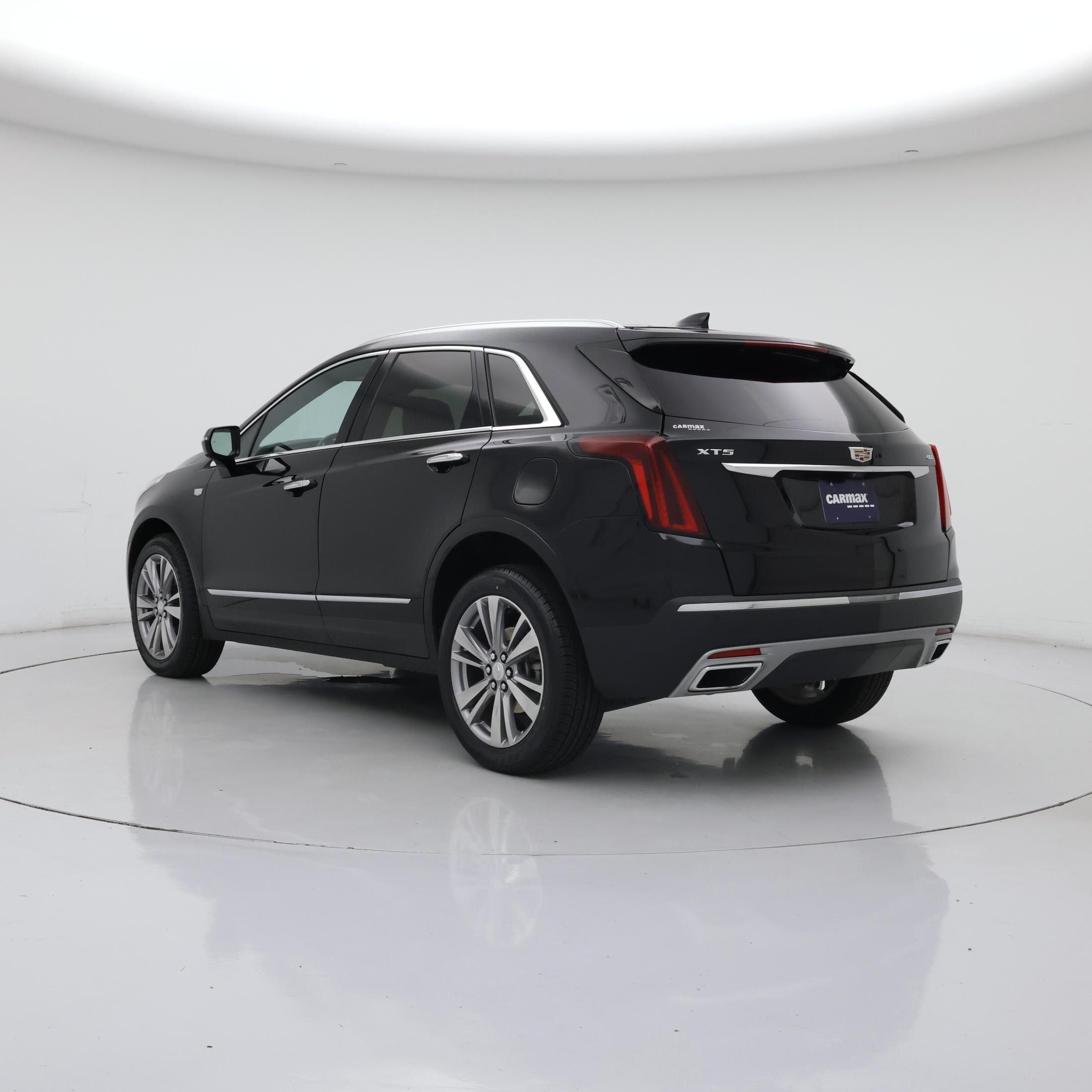 Thumbnail: 2023 Cadillac XT5 - 2