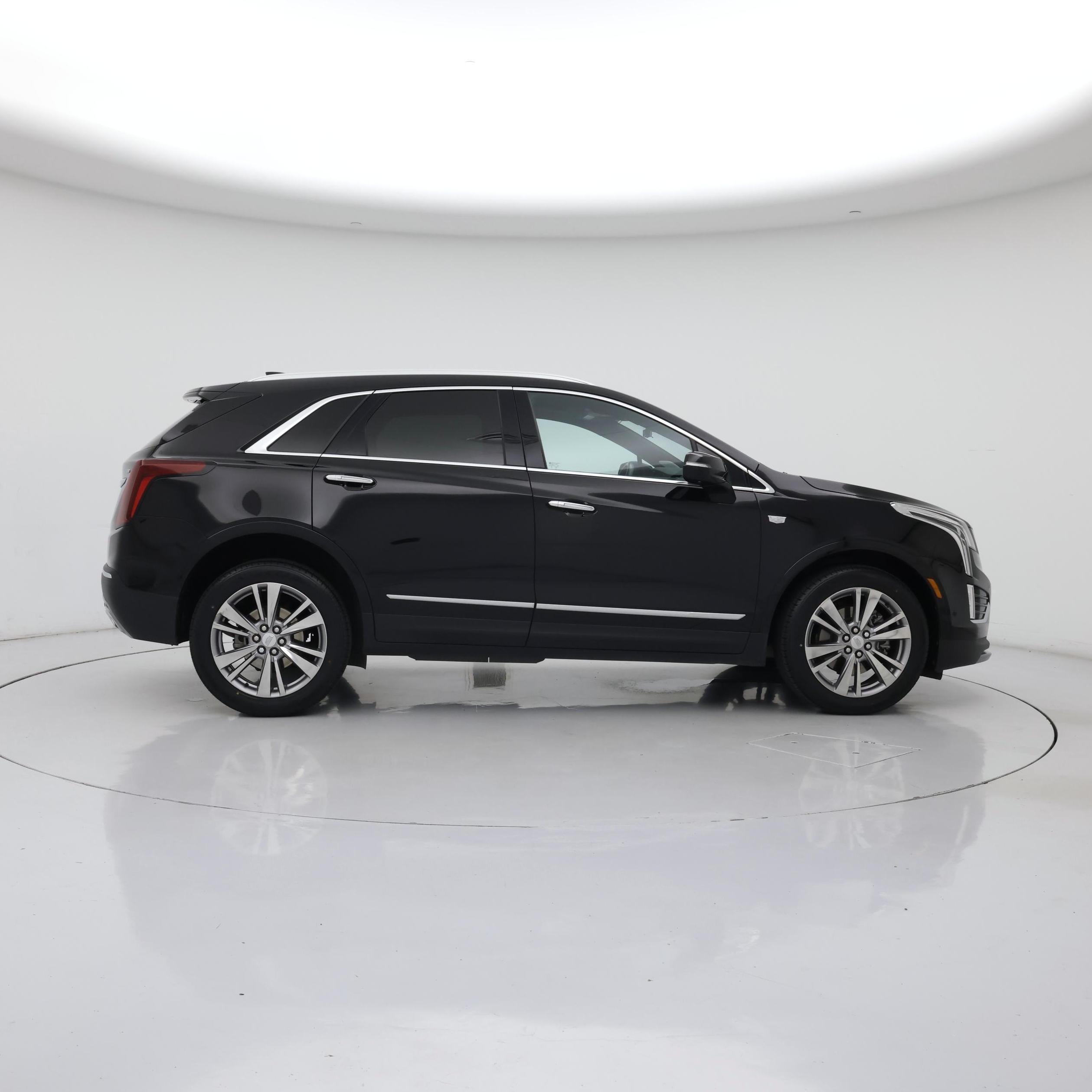 Thumbnail: 2023 Cadillac XT5 - 7