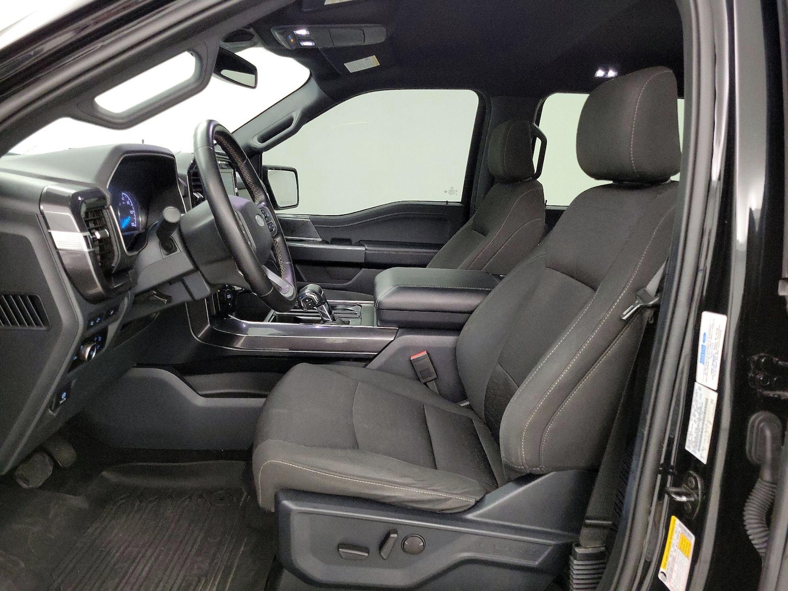 2023 Ford F-150 XLT - Photo 12