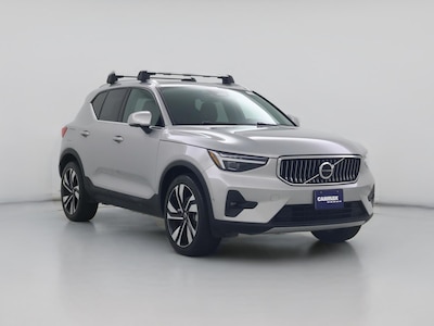 2023 Volvo XC40 B5 Ultimate Bright Theme